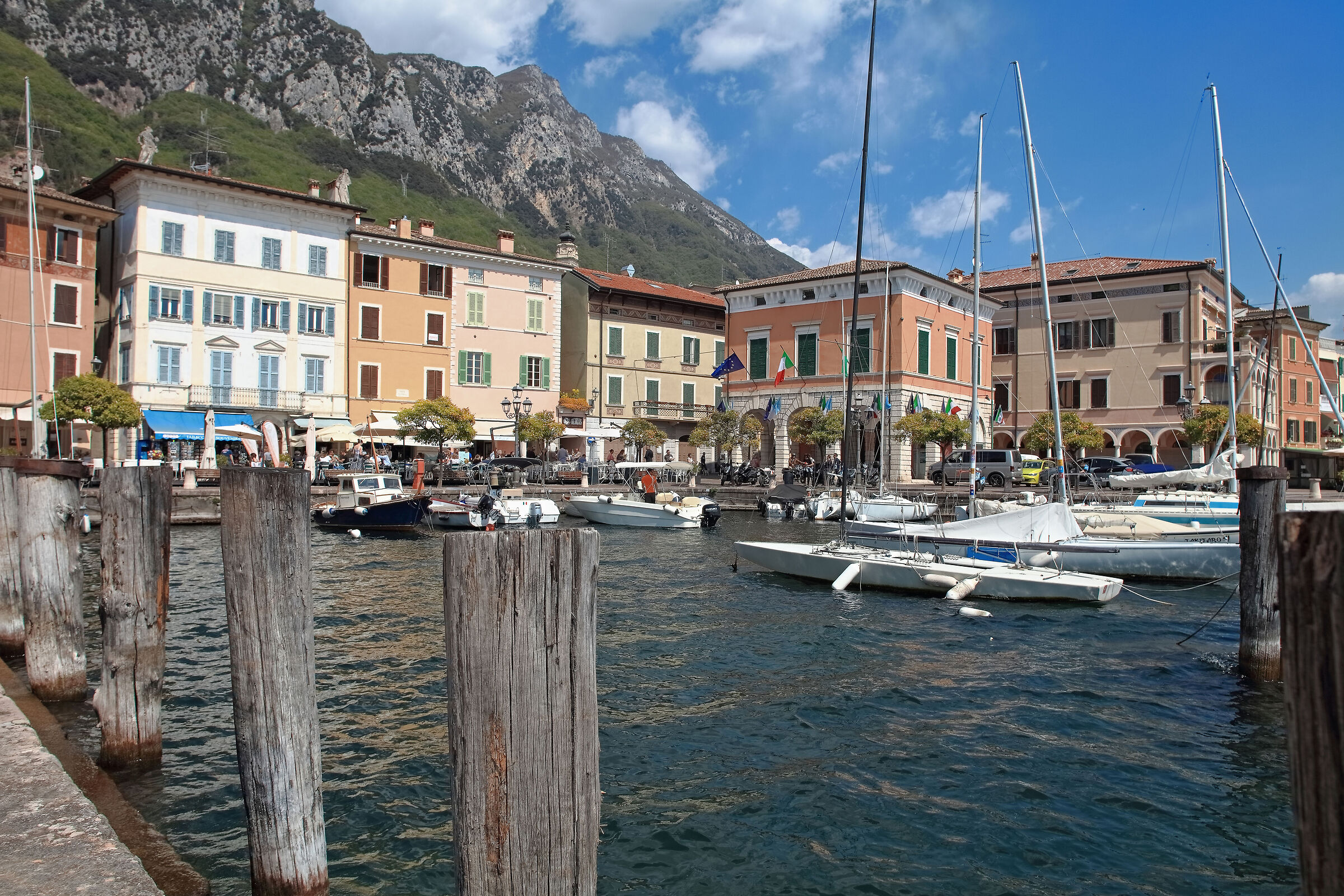 Gargnano the port