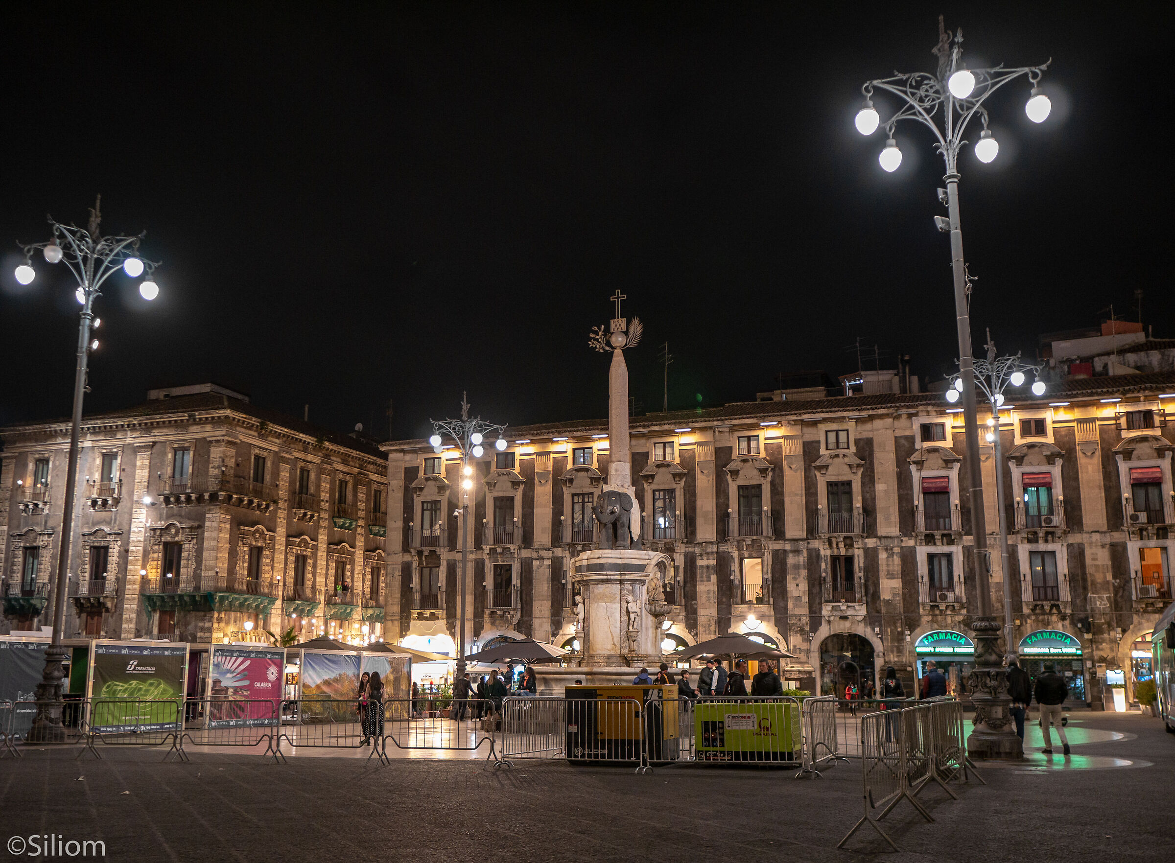 la Piazza del centro