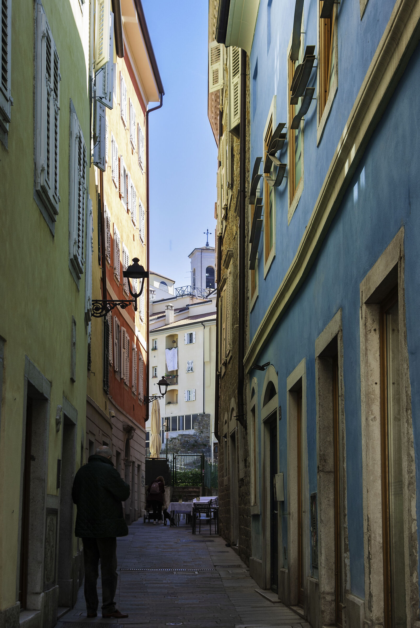Walking through Trieste with the Nikon D200