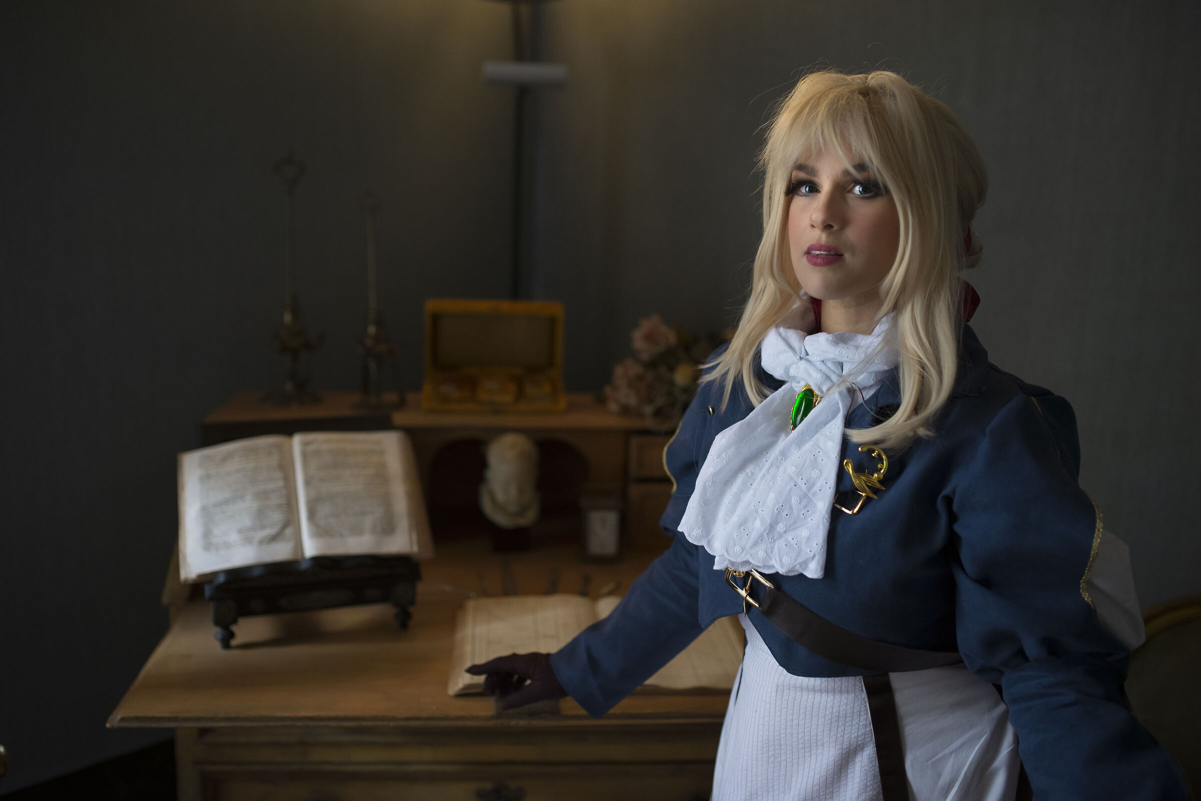 Violet Evergarden played by Feelyah