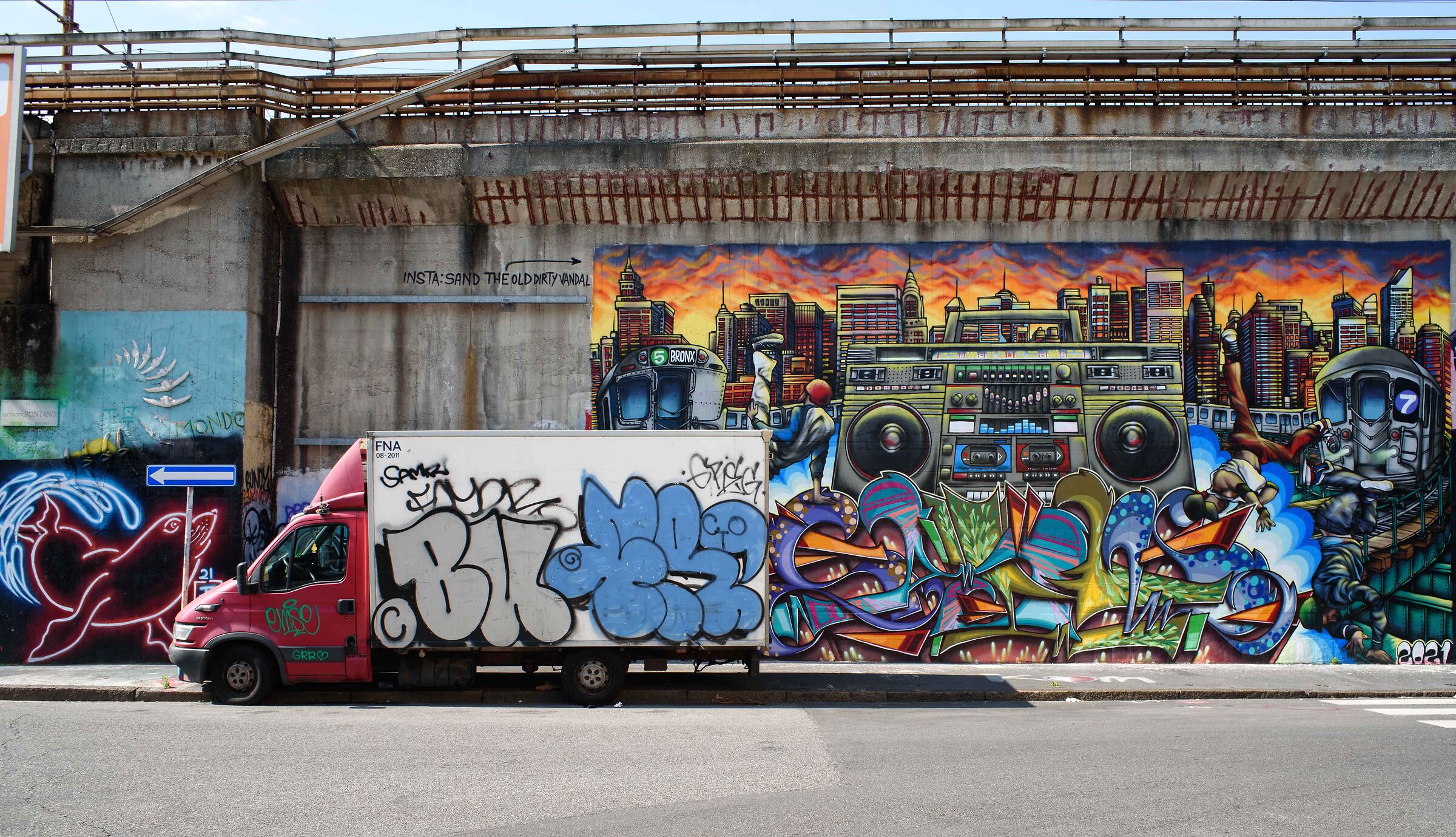 Mimetismo metropolitano: il furgone camaleonte