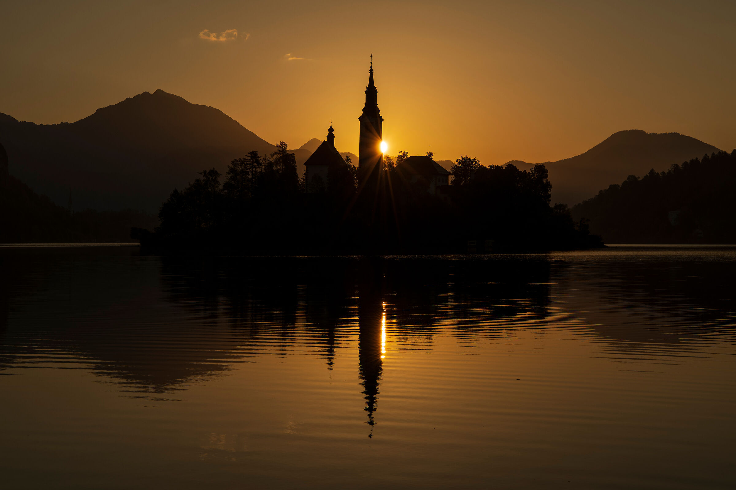 Sunrise to Bled