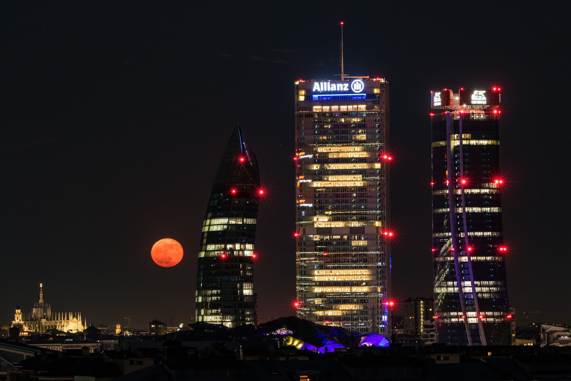 Red Moon Milan