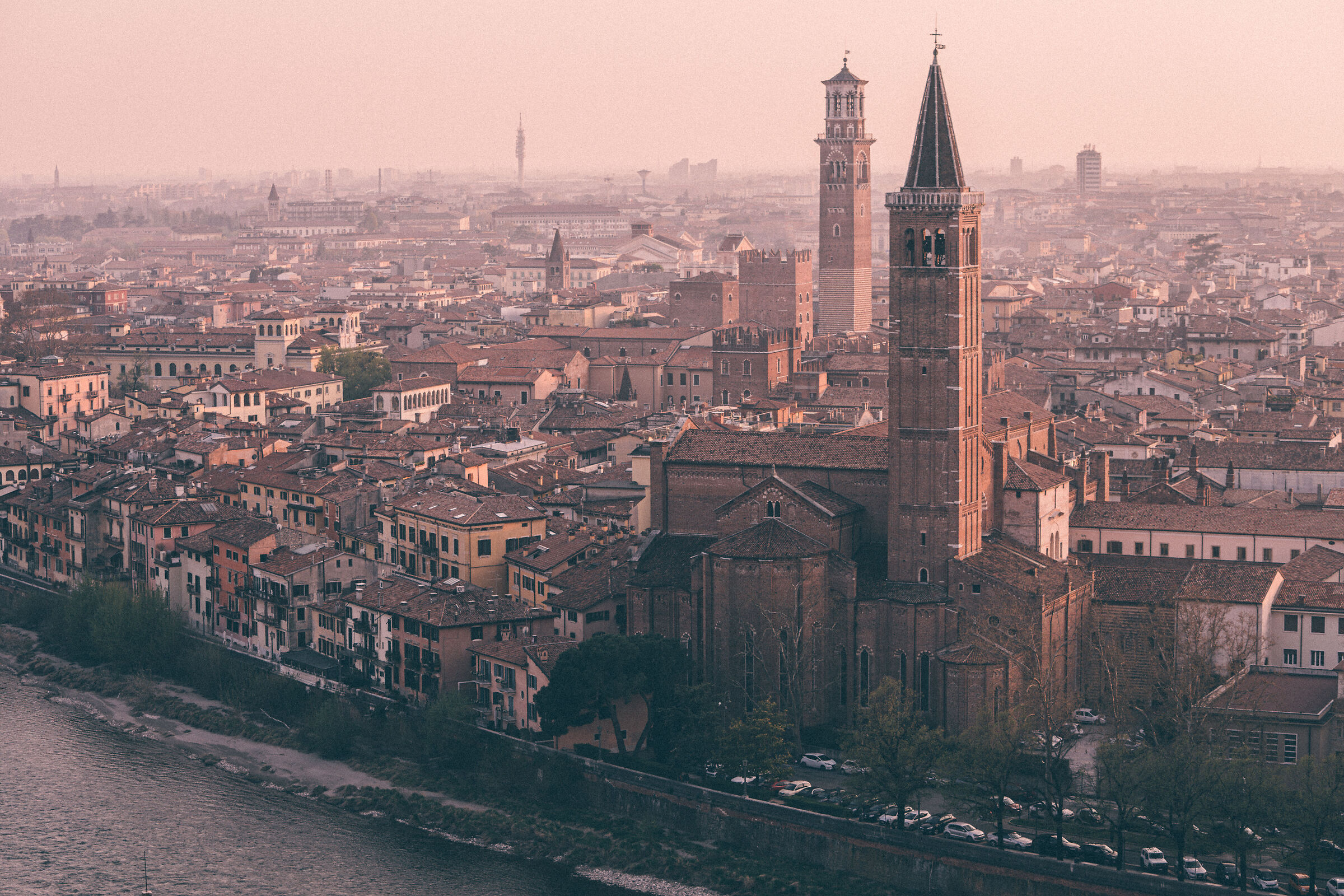 Basilica di Santa Anastasia in pink