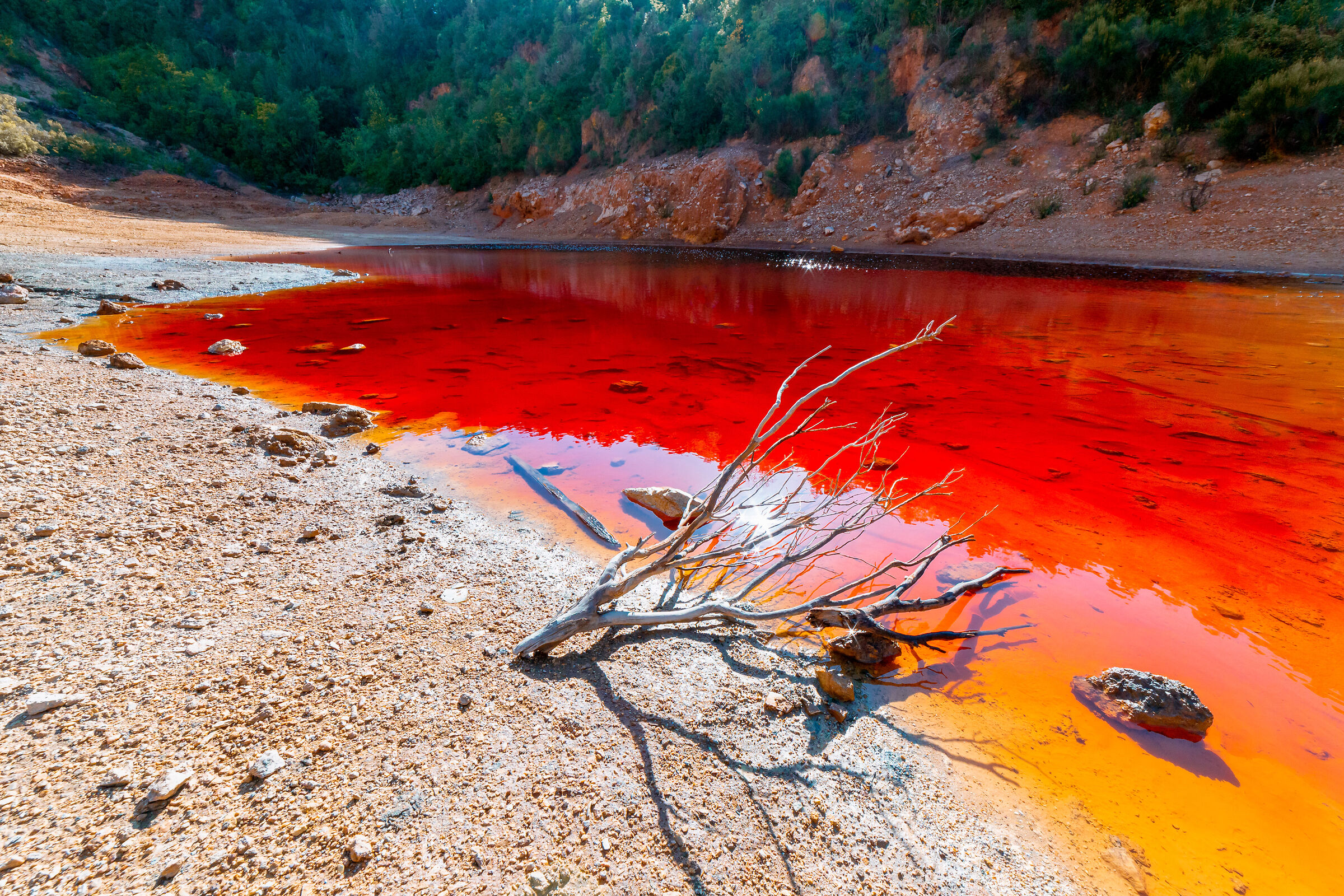 Clear, fresh and red waters