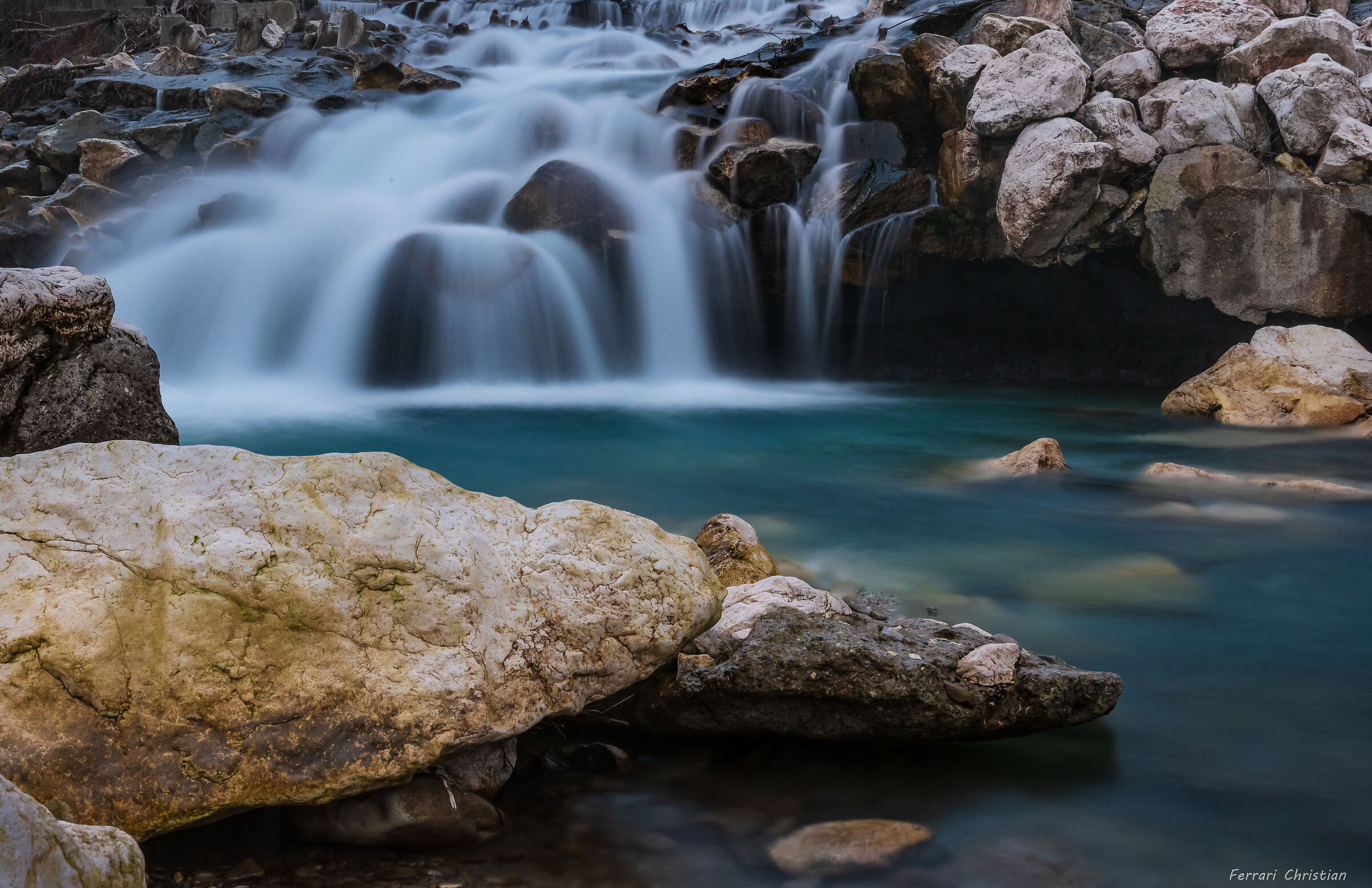 Glimpse of the river Enza RE