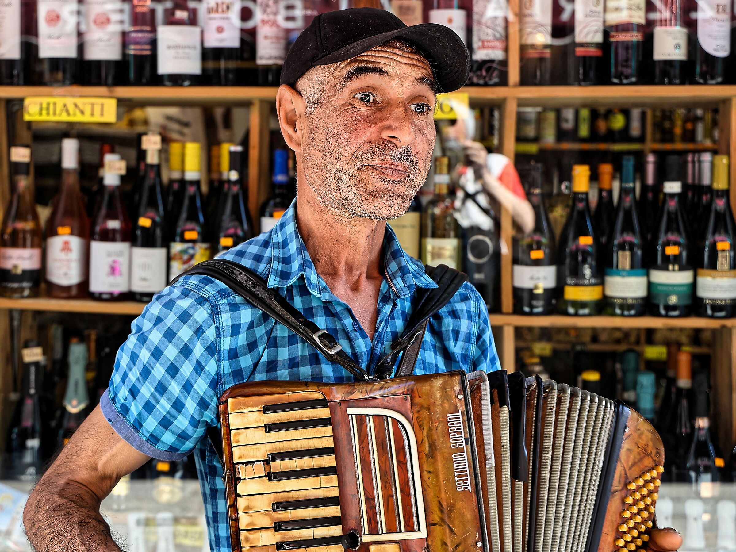 An accordion in Venice