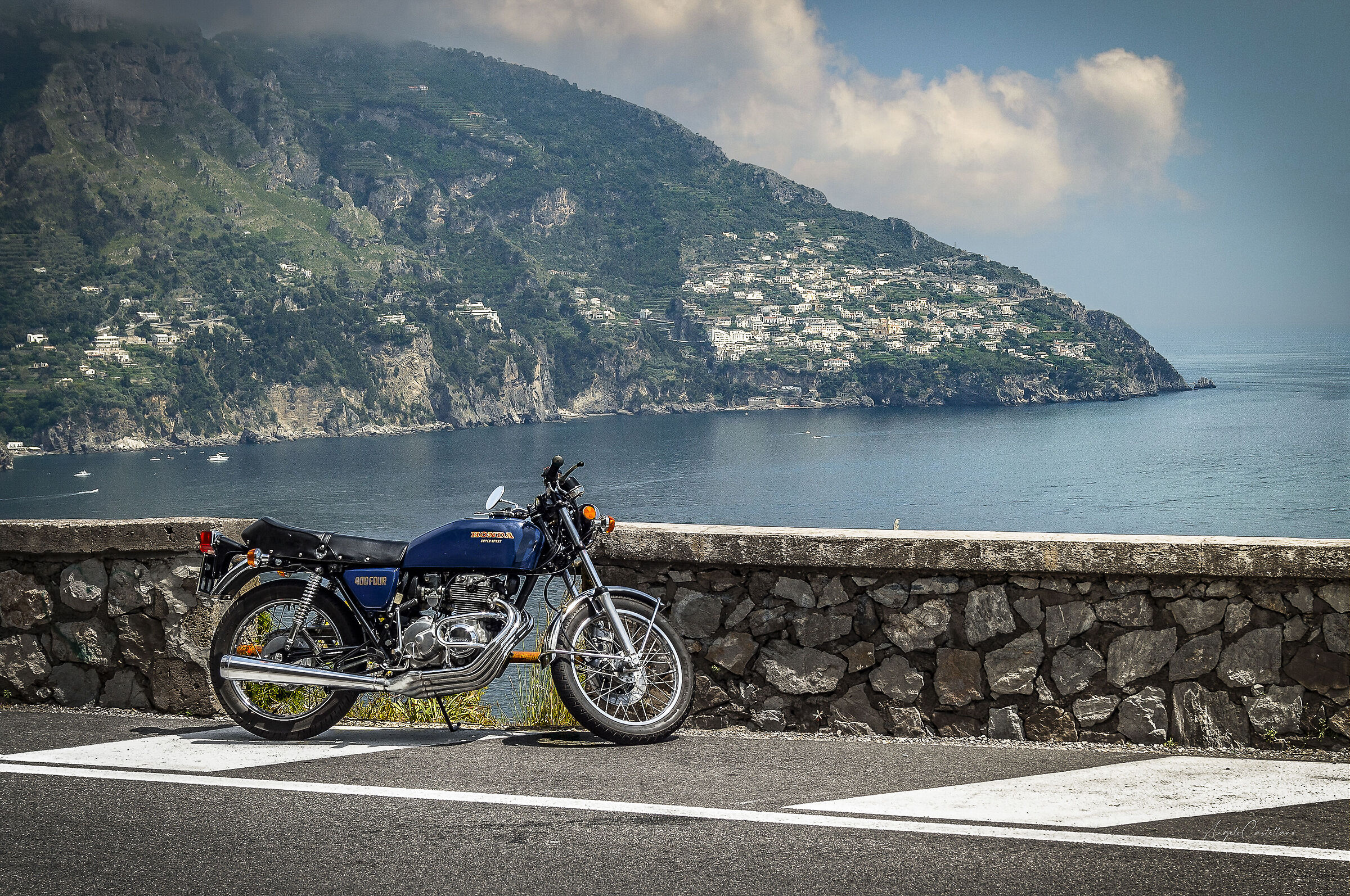 Honda with sea view ( Costiera Amalfitana )