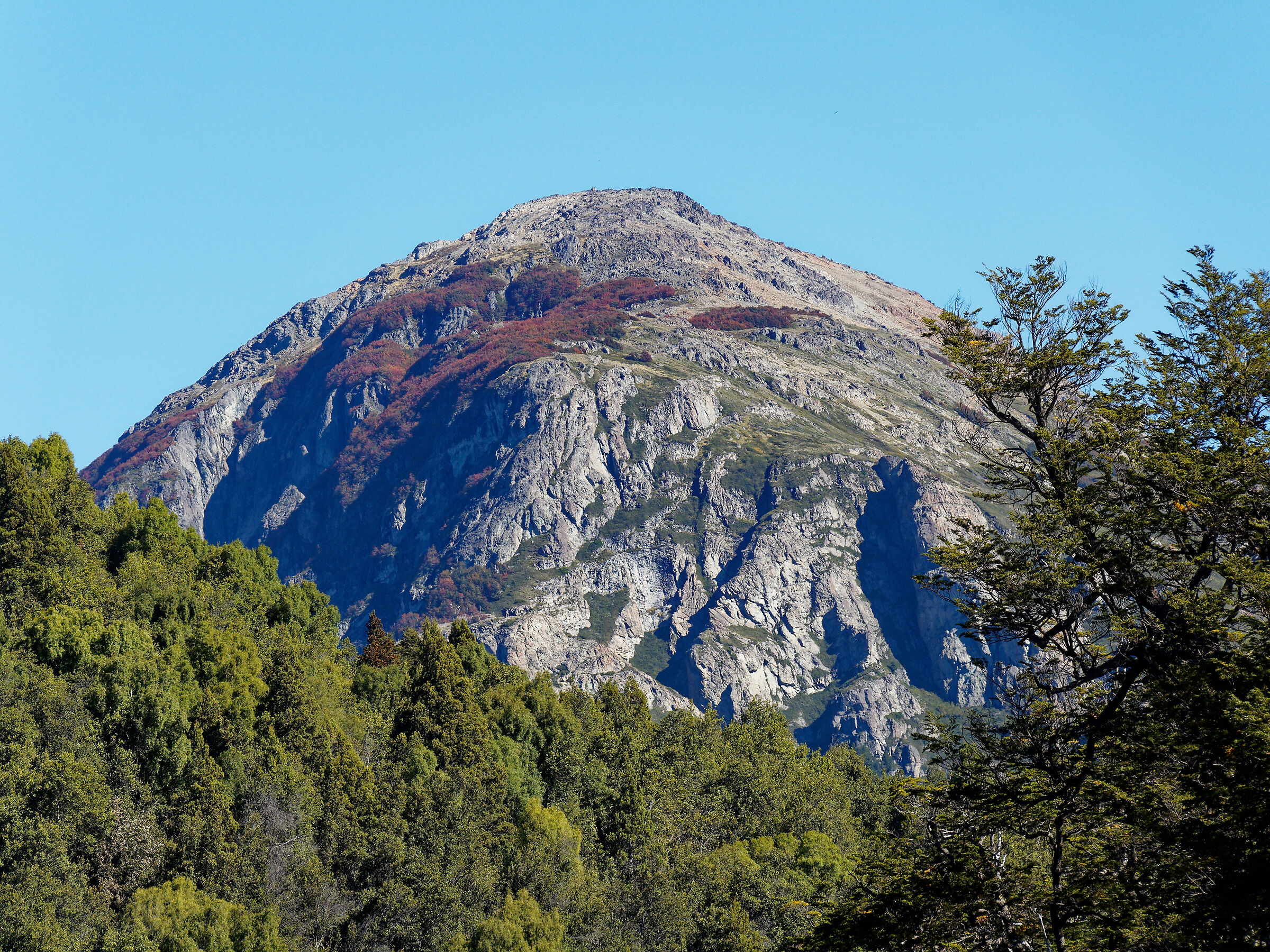 Andes with rounded peaks