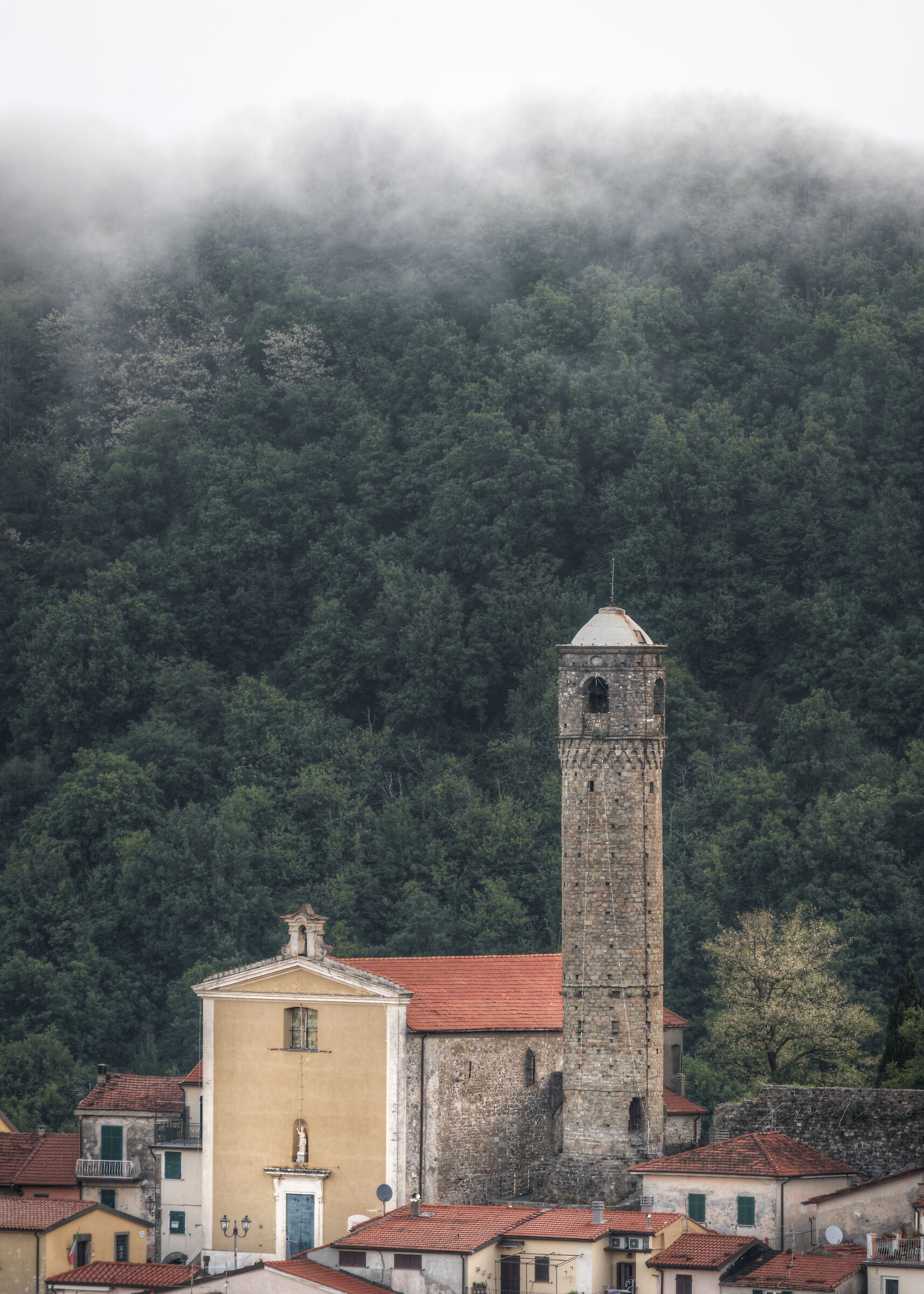 Caprigliola Hotels