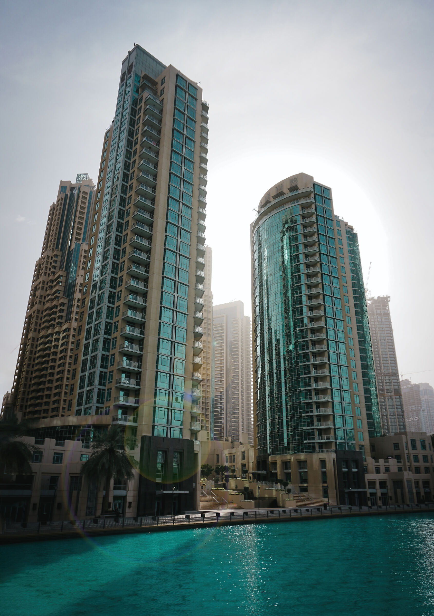 Dubai Marina and its colors