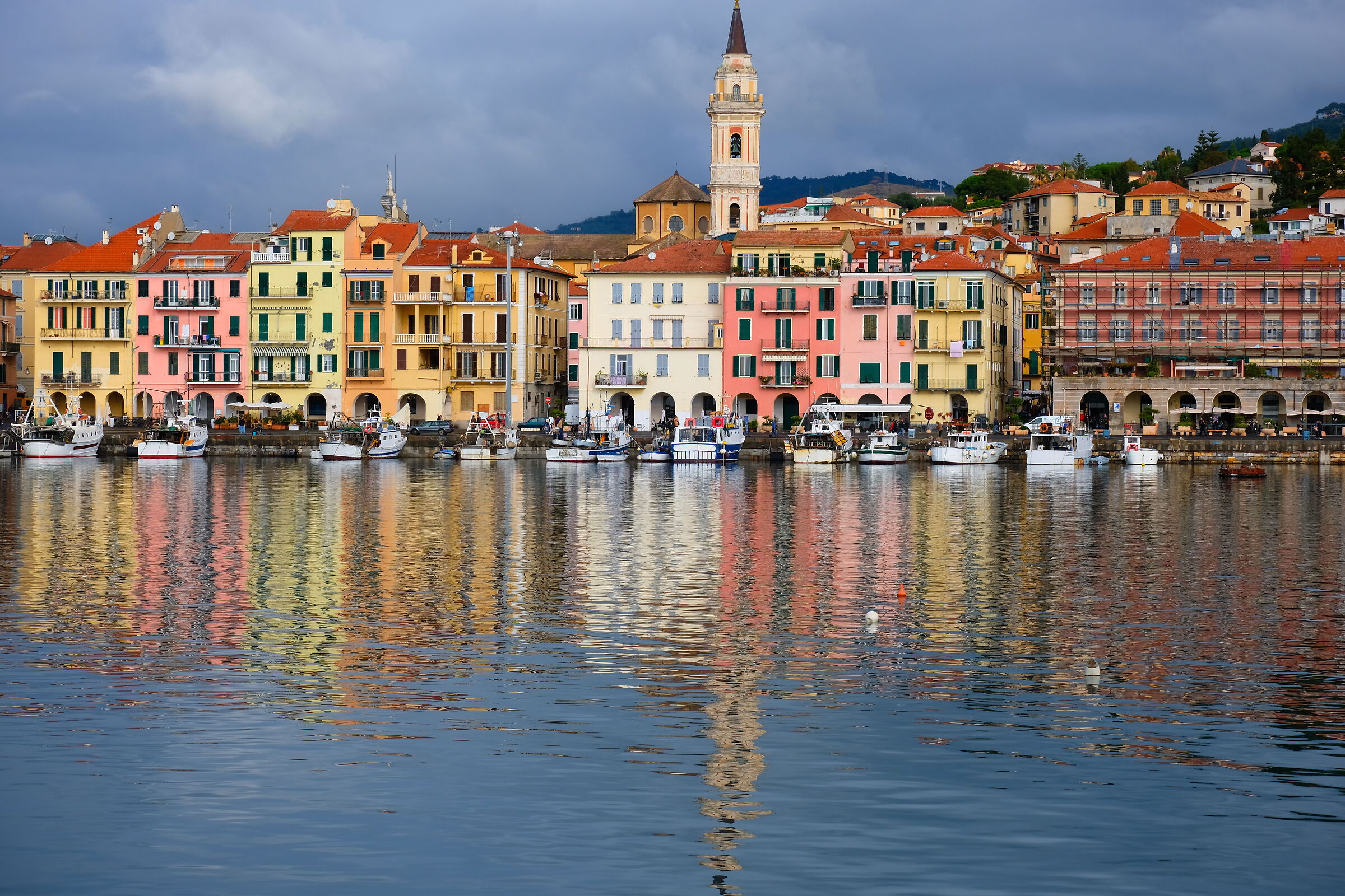 the colors of the port