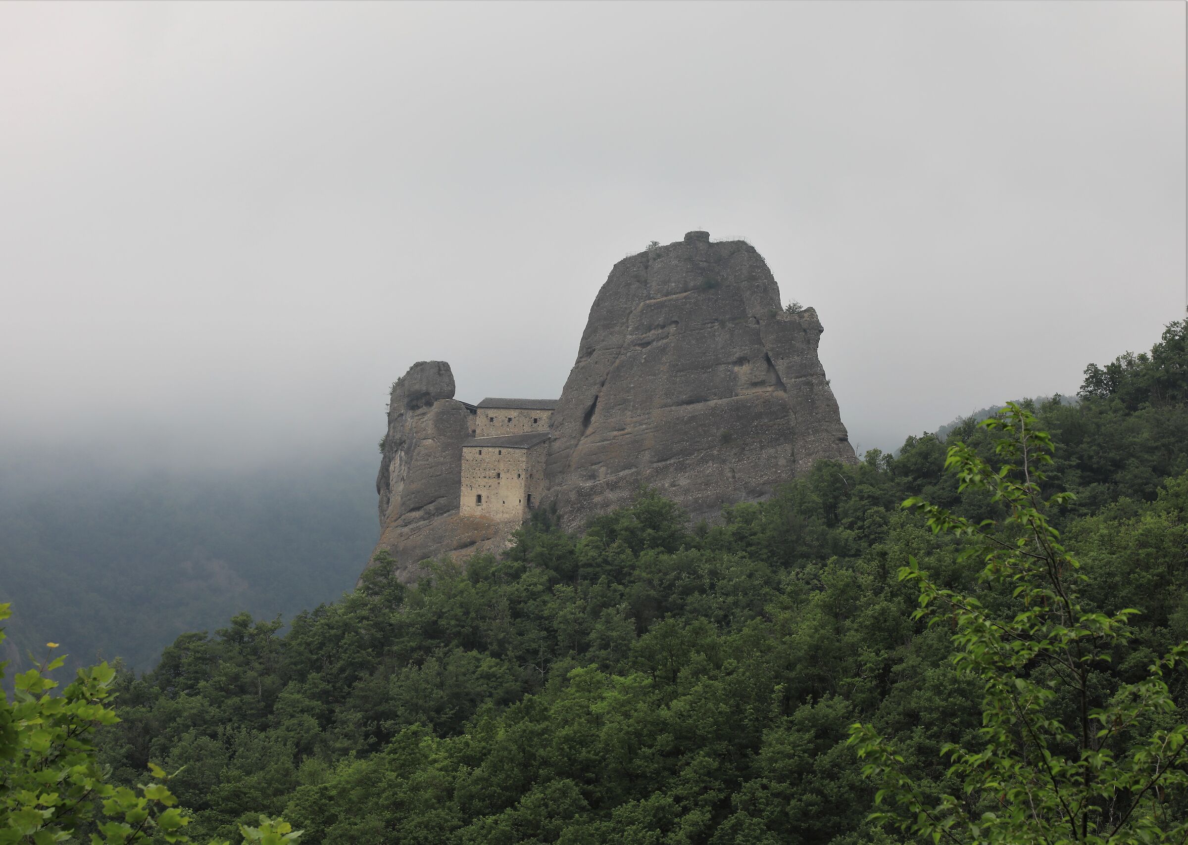 Castle of the stone (Vobbia) 2