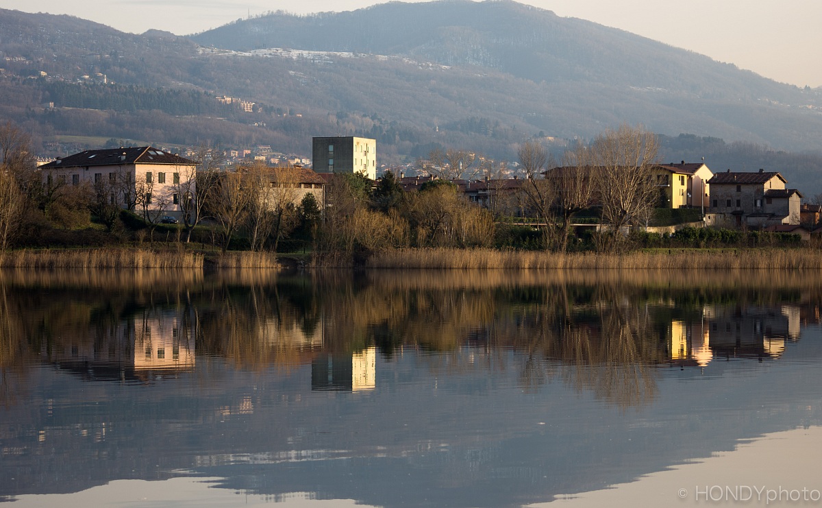 Oggiono body of water