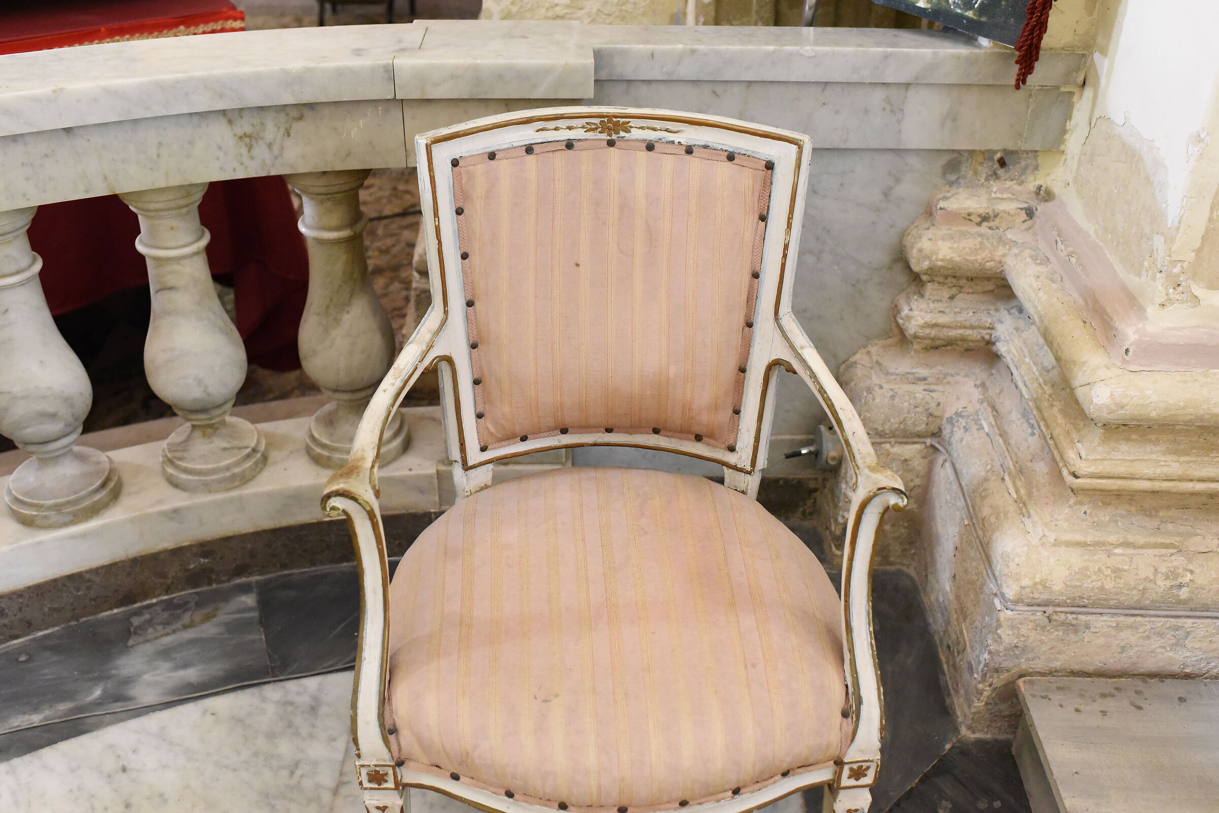 " ISO 8.0 0 0, 1/ 125, F. 4- Tamron 35, 1.4 usd