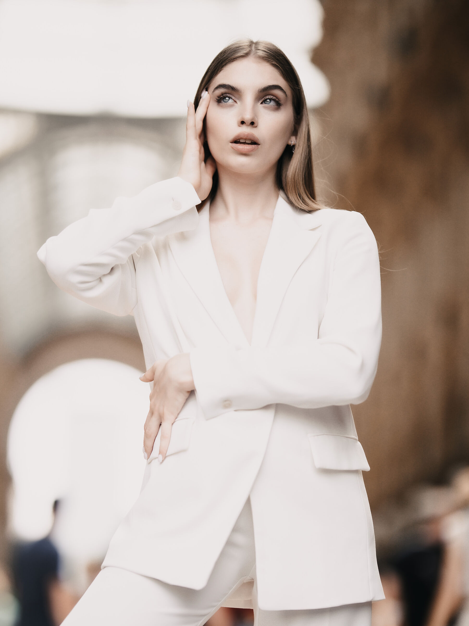 Fashionism of  the Beautiful Erin Braida