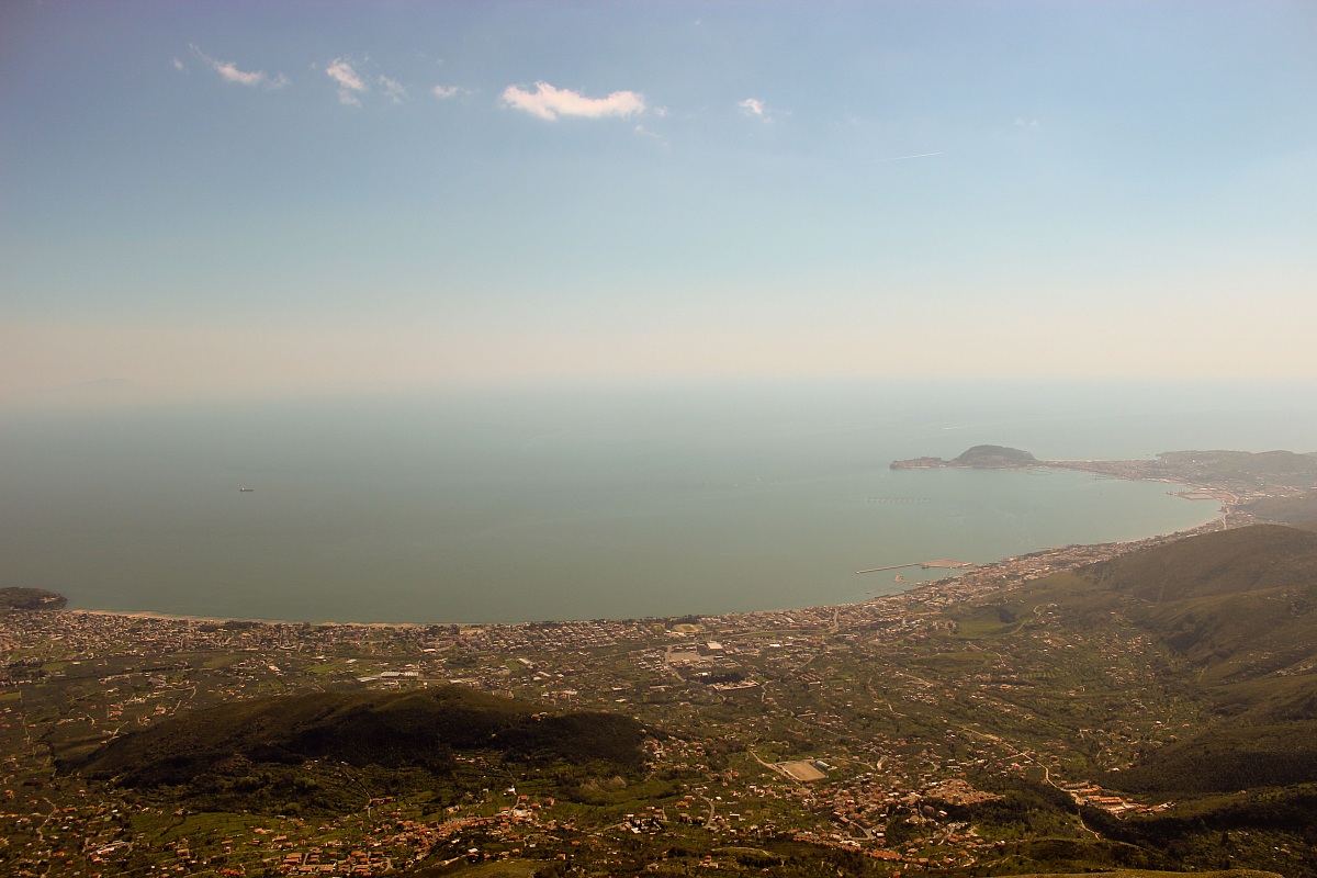 Skyline from Mount Redeemer 2di3