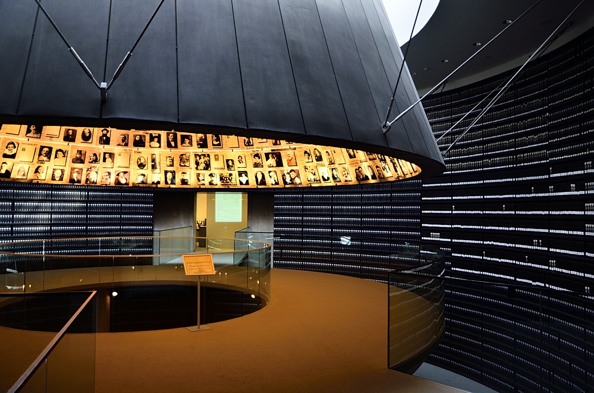 Yad Veshem_02
