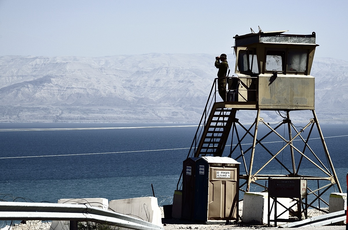 Lookout on the Dead Sea
