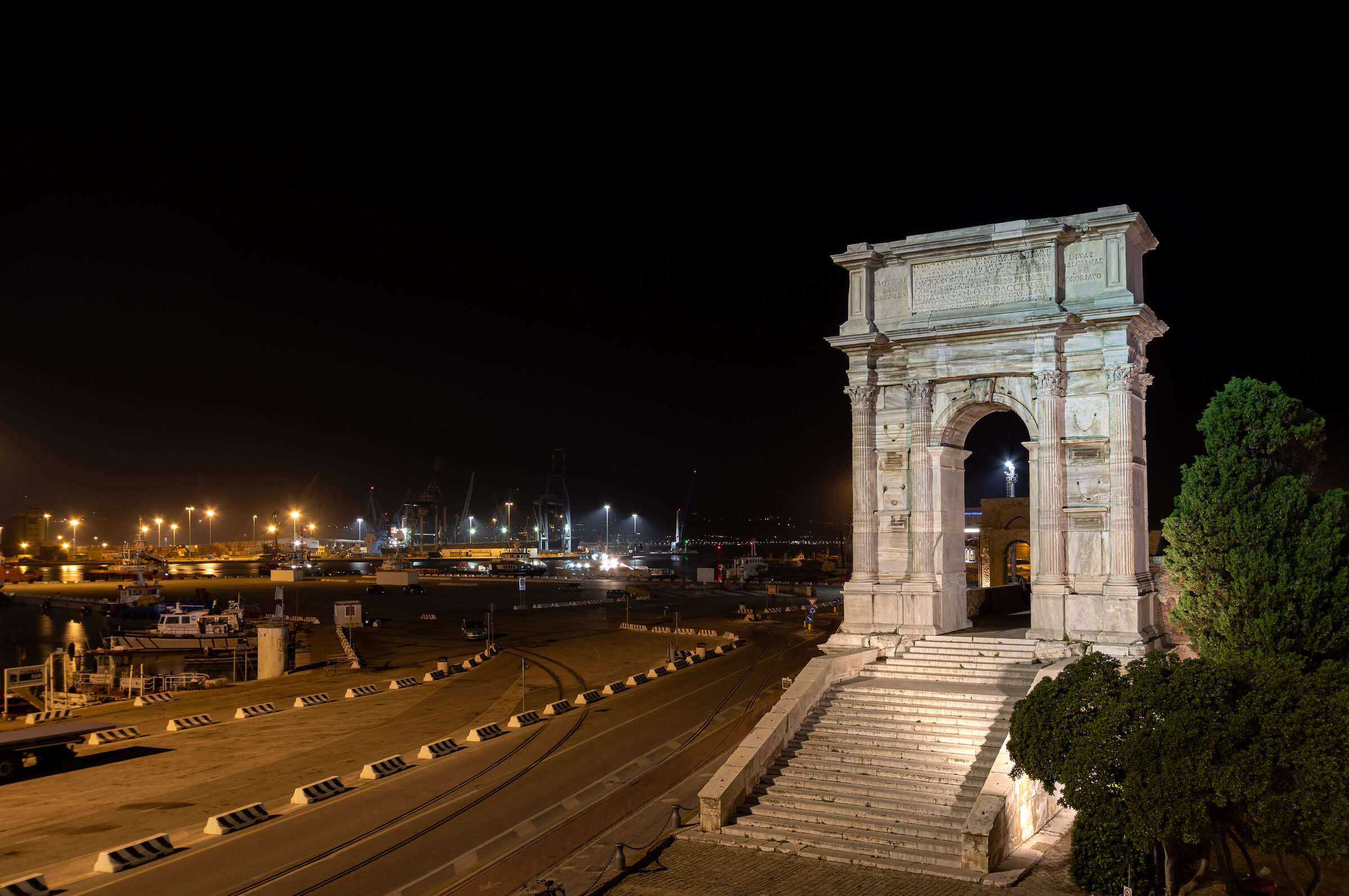 Porto di Ancona -  Arco di Traiano