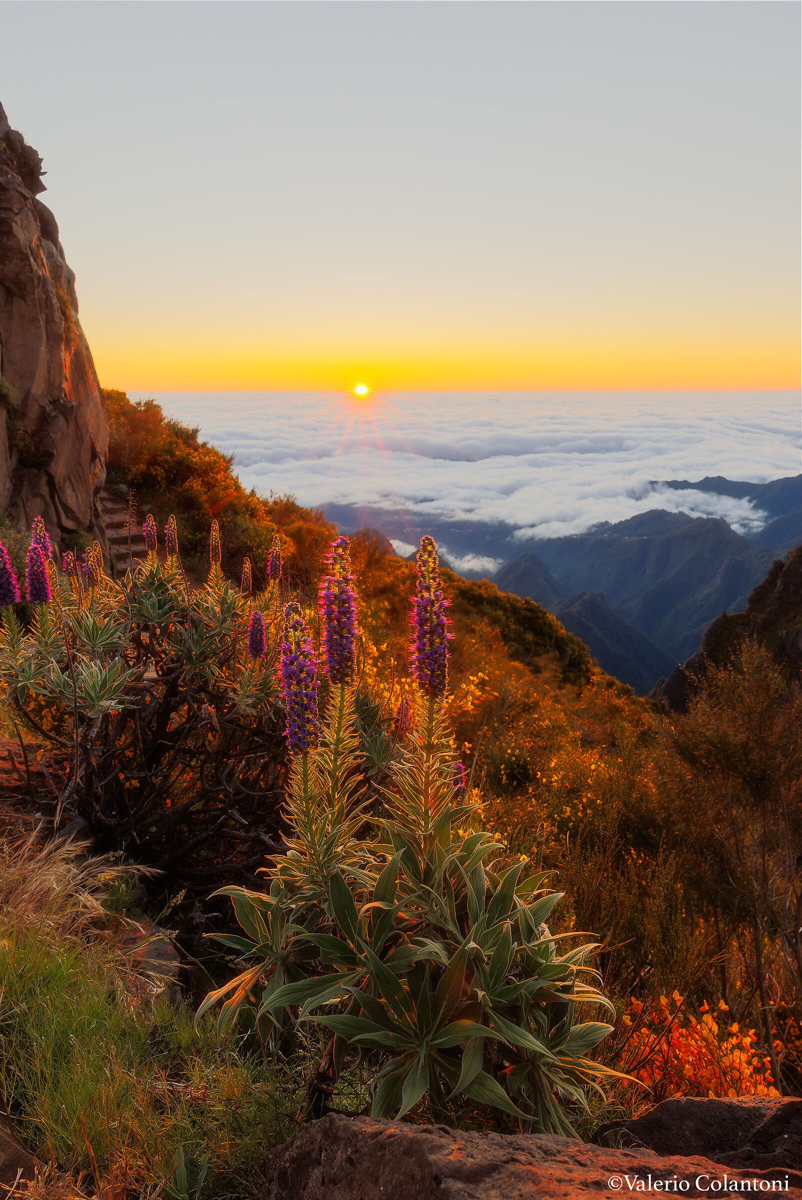 Sunrise at Pico do Arieiro...