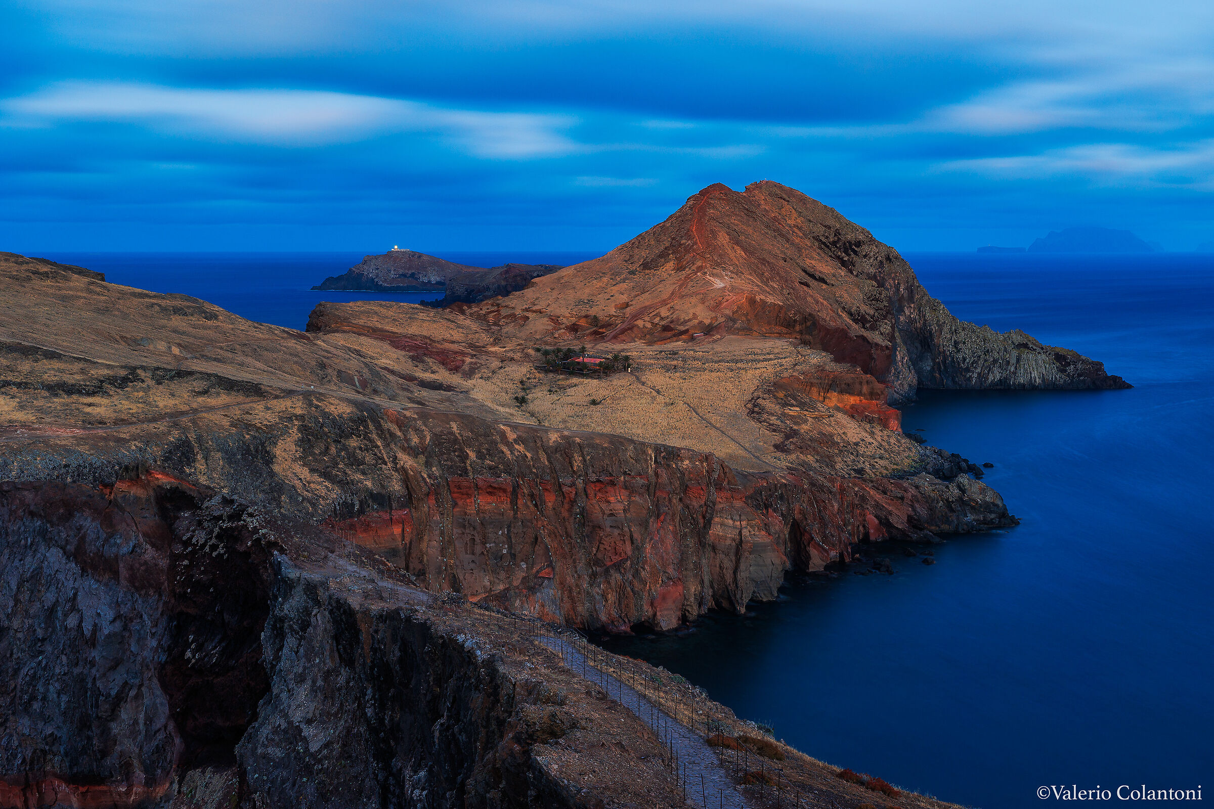 Now blue at the tip of San Lorenzo...