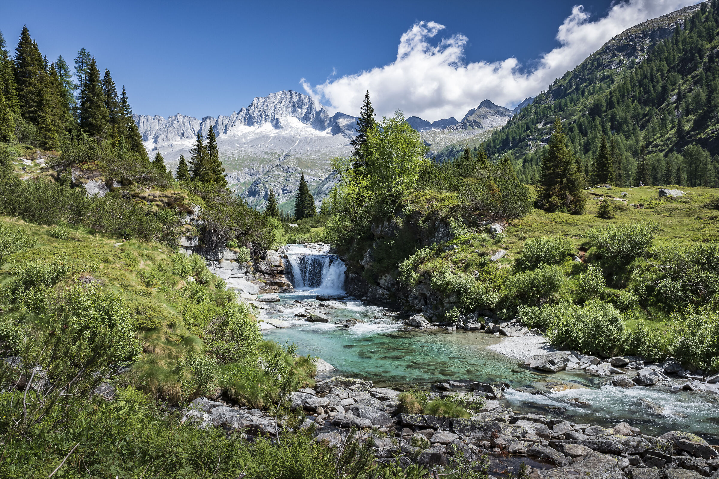 The first meters of the Chiese