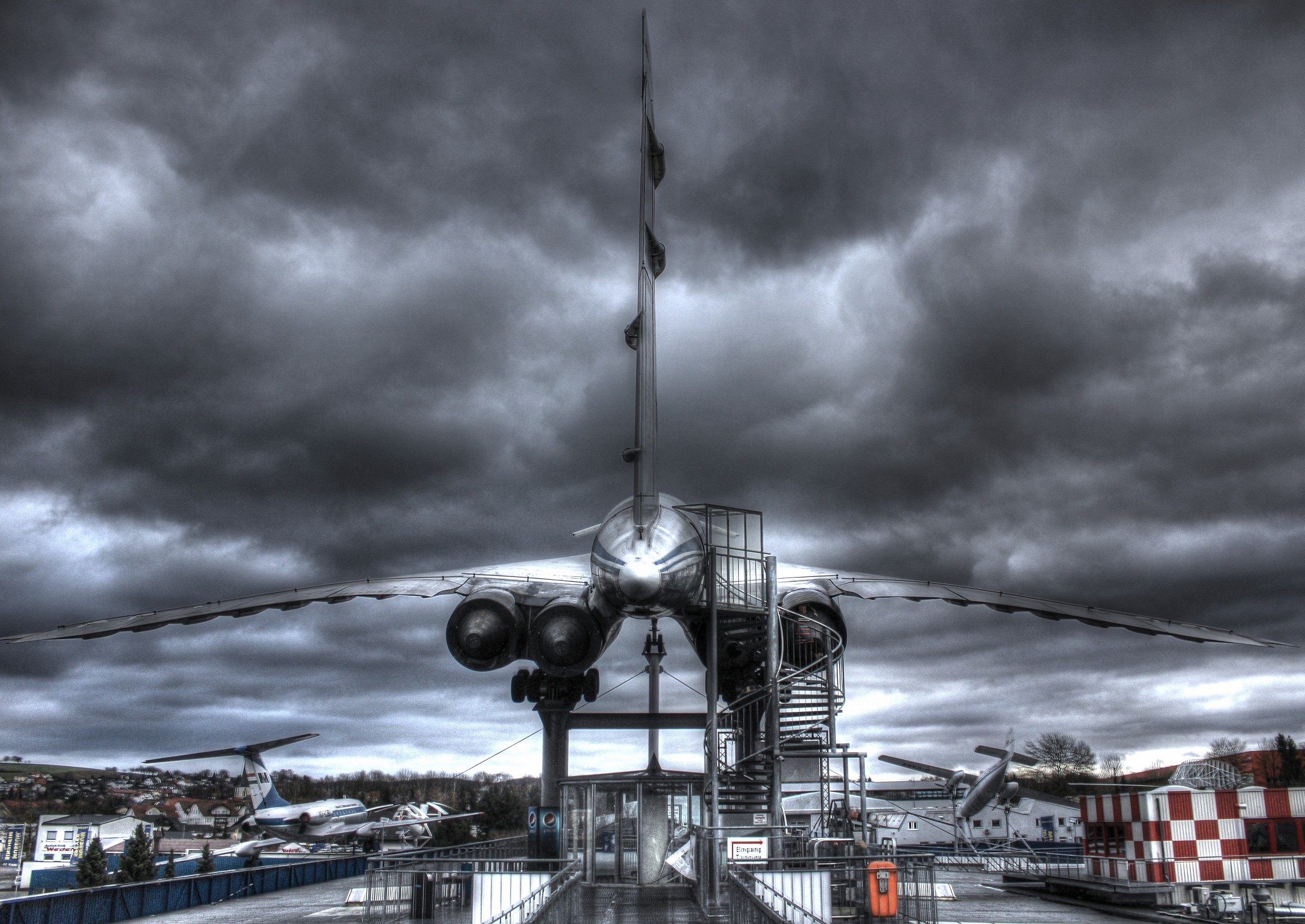 Not a good time to fly HDR