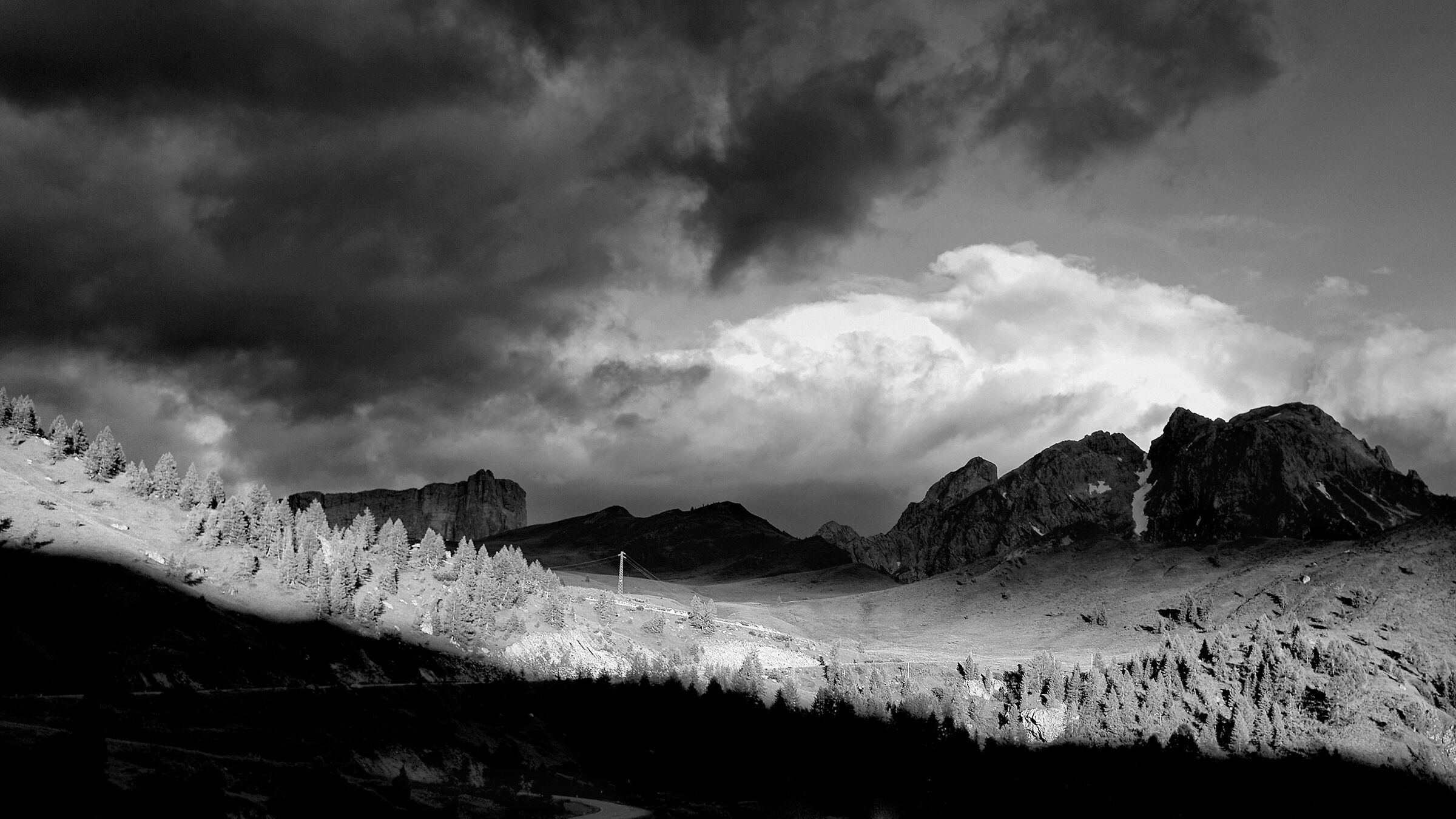 Towards Passo Giau