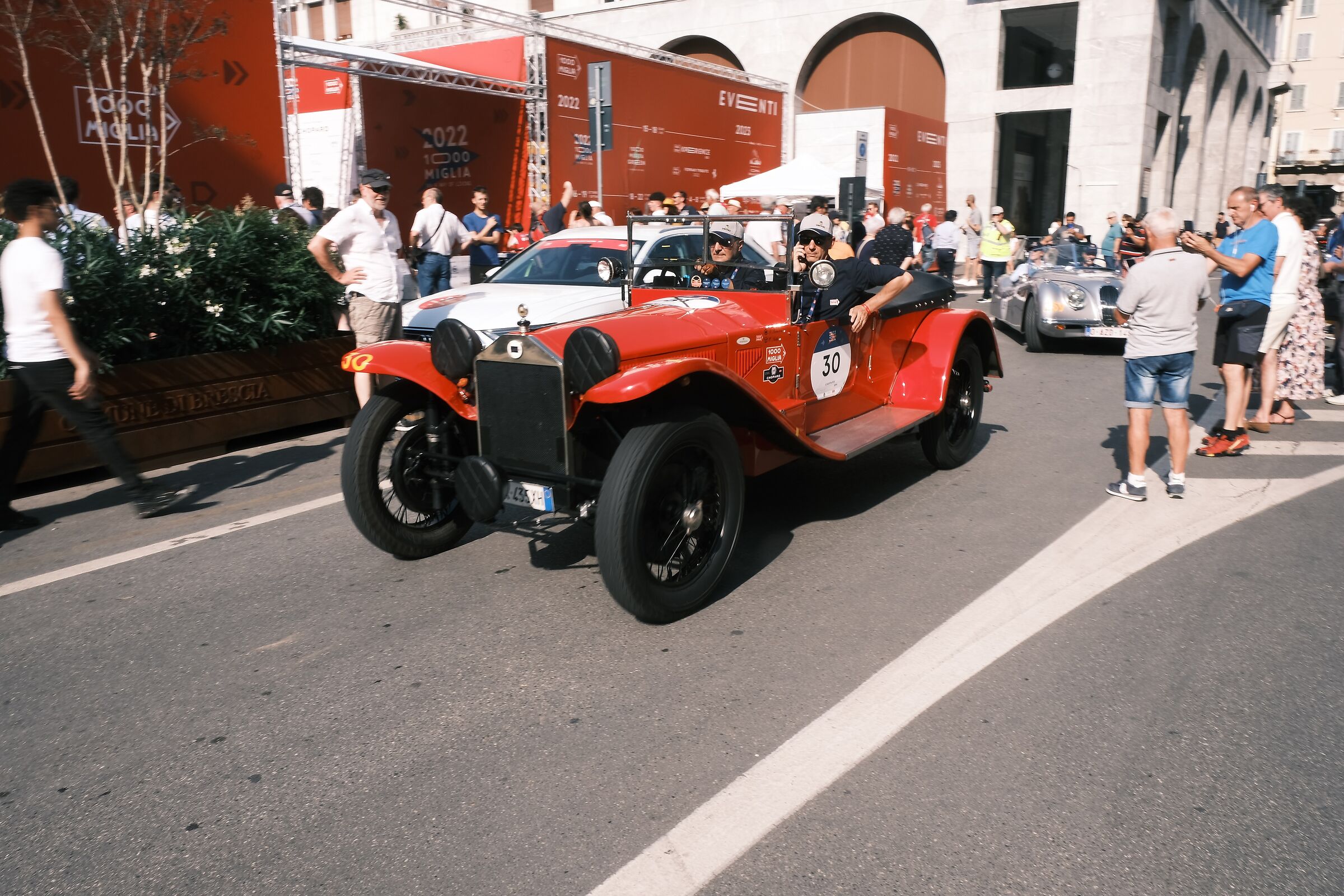1000 Miles '22 Lancia convertible