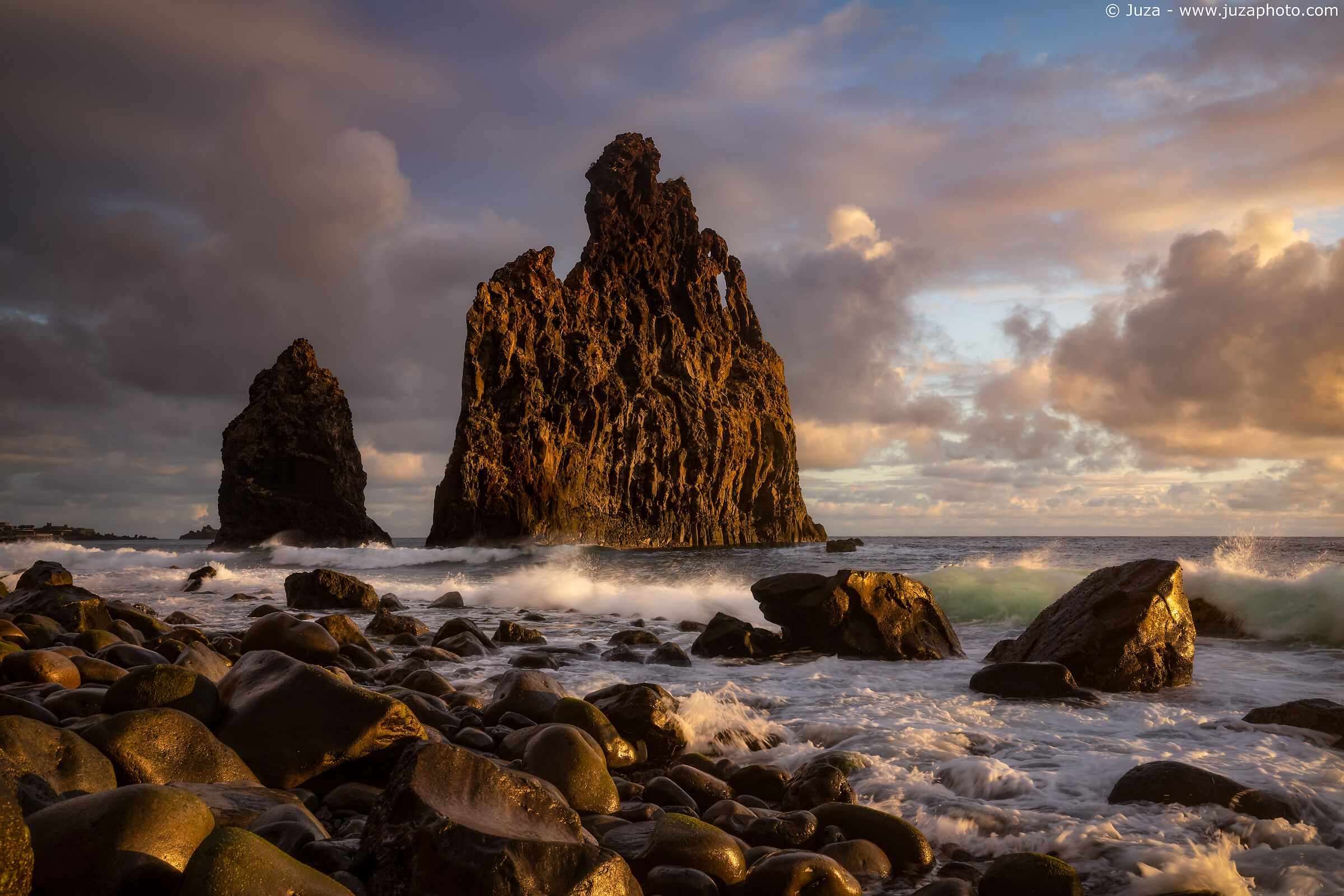Waves and golden light, Ribeira da Janela