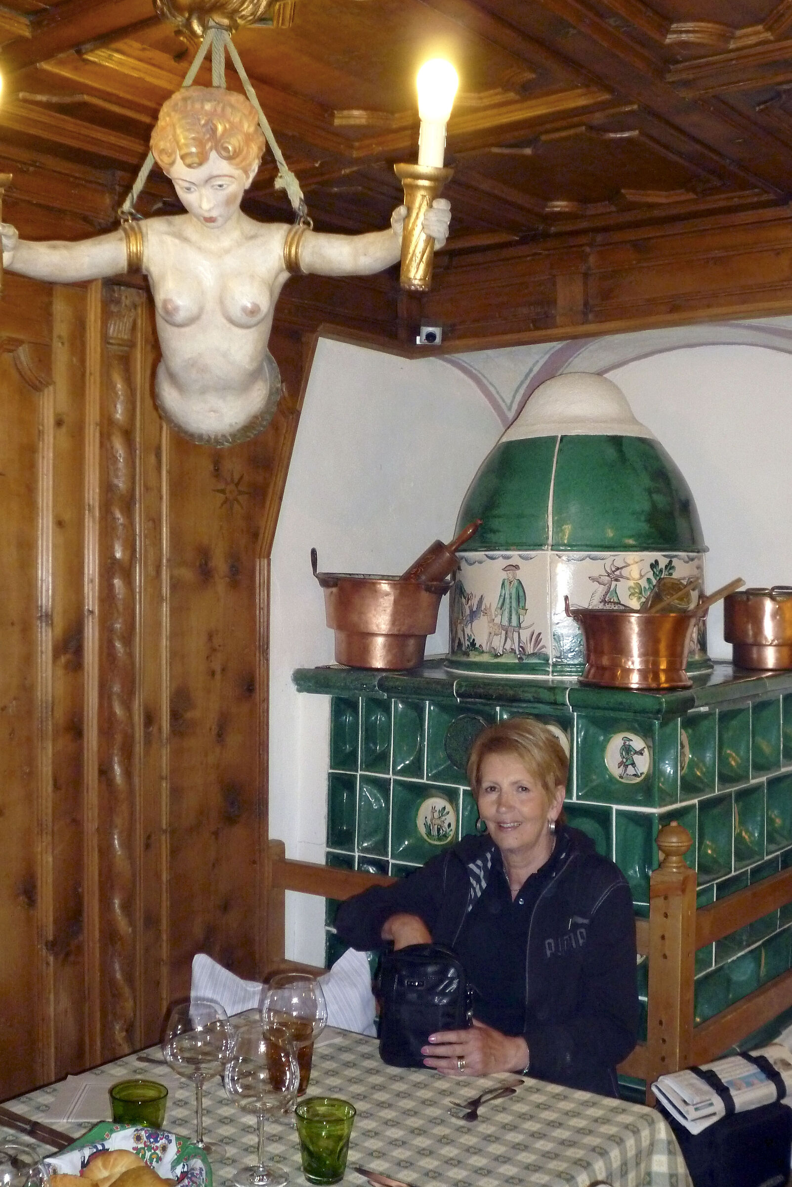 Interno di rifugio dolomitico