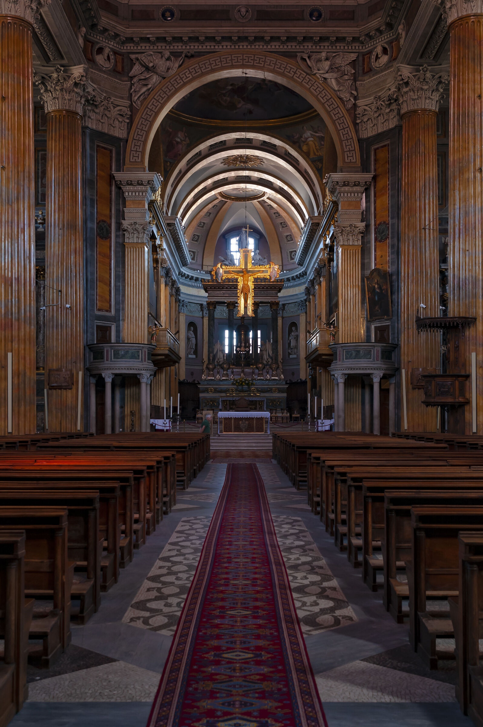 Interno del Duomo di Novara