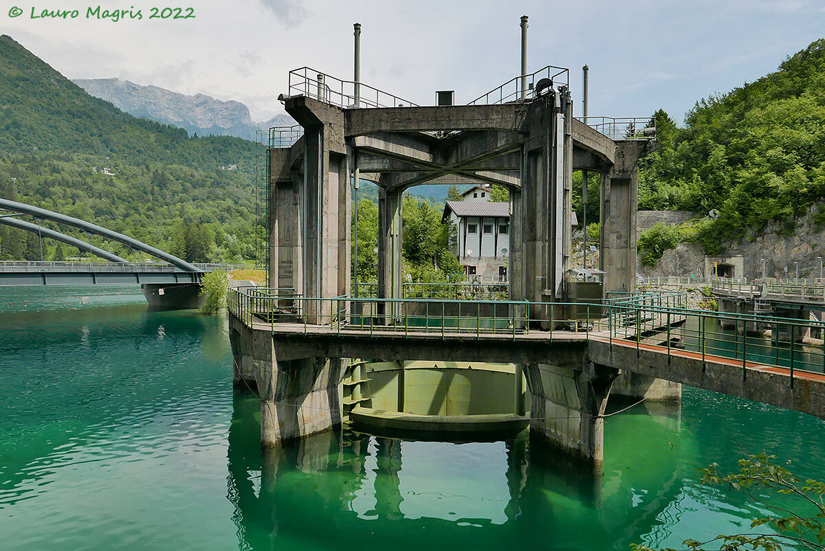Barcis Dam - Surface discharge