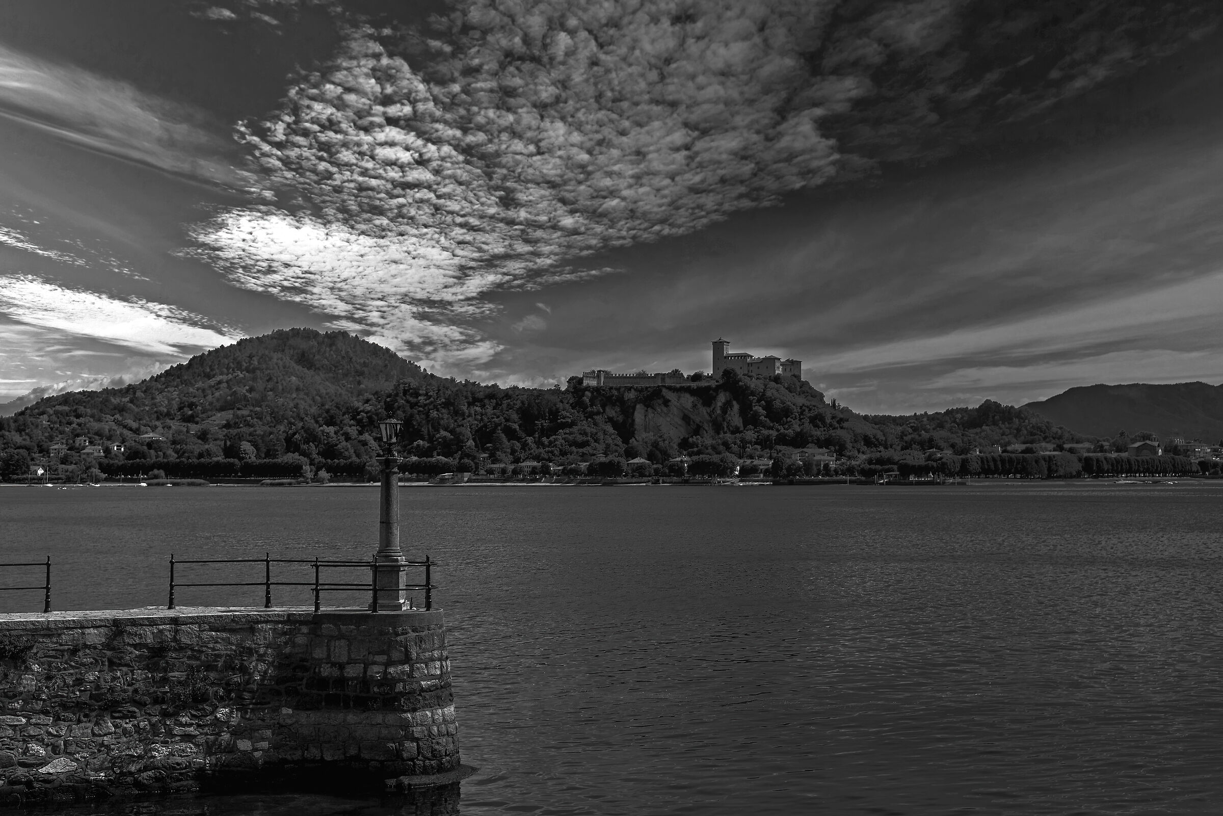 La rocca in B&W