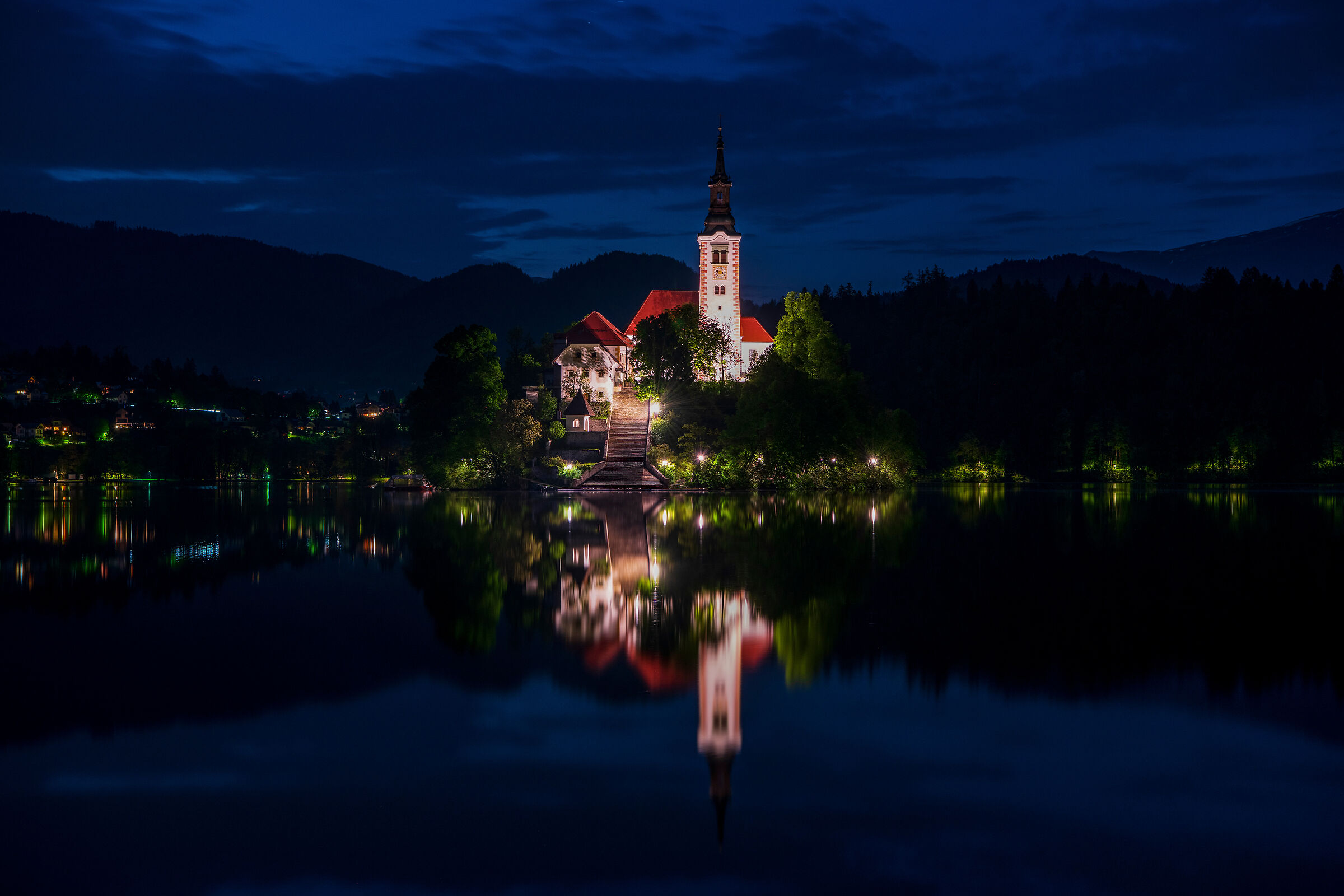 Notte di primavera a Bled
