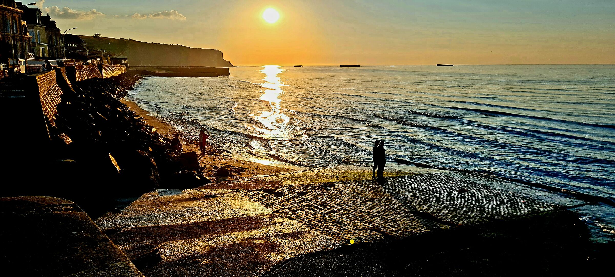 Ore 22,12 Arromanches..