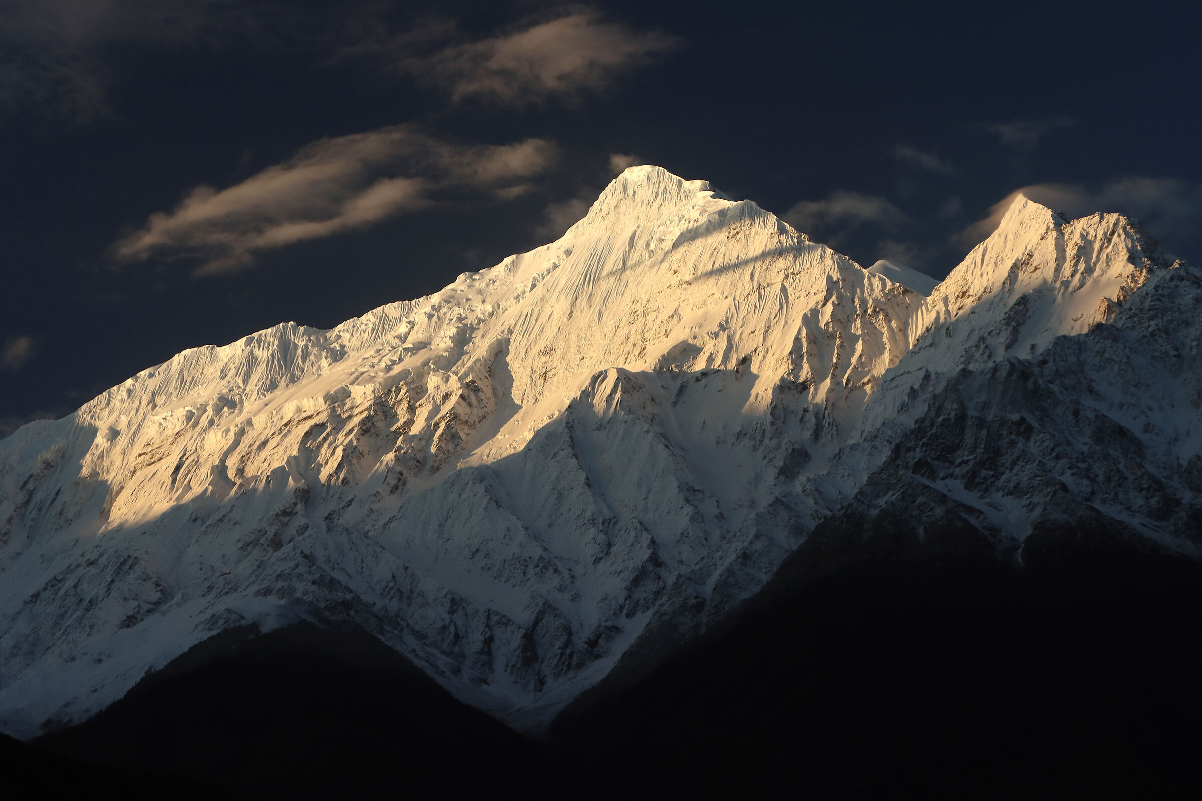 sunrise over the Nilgiri (7,061 m)