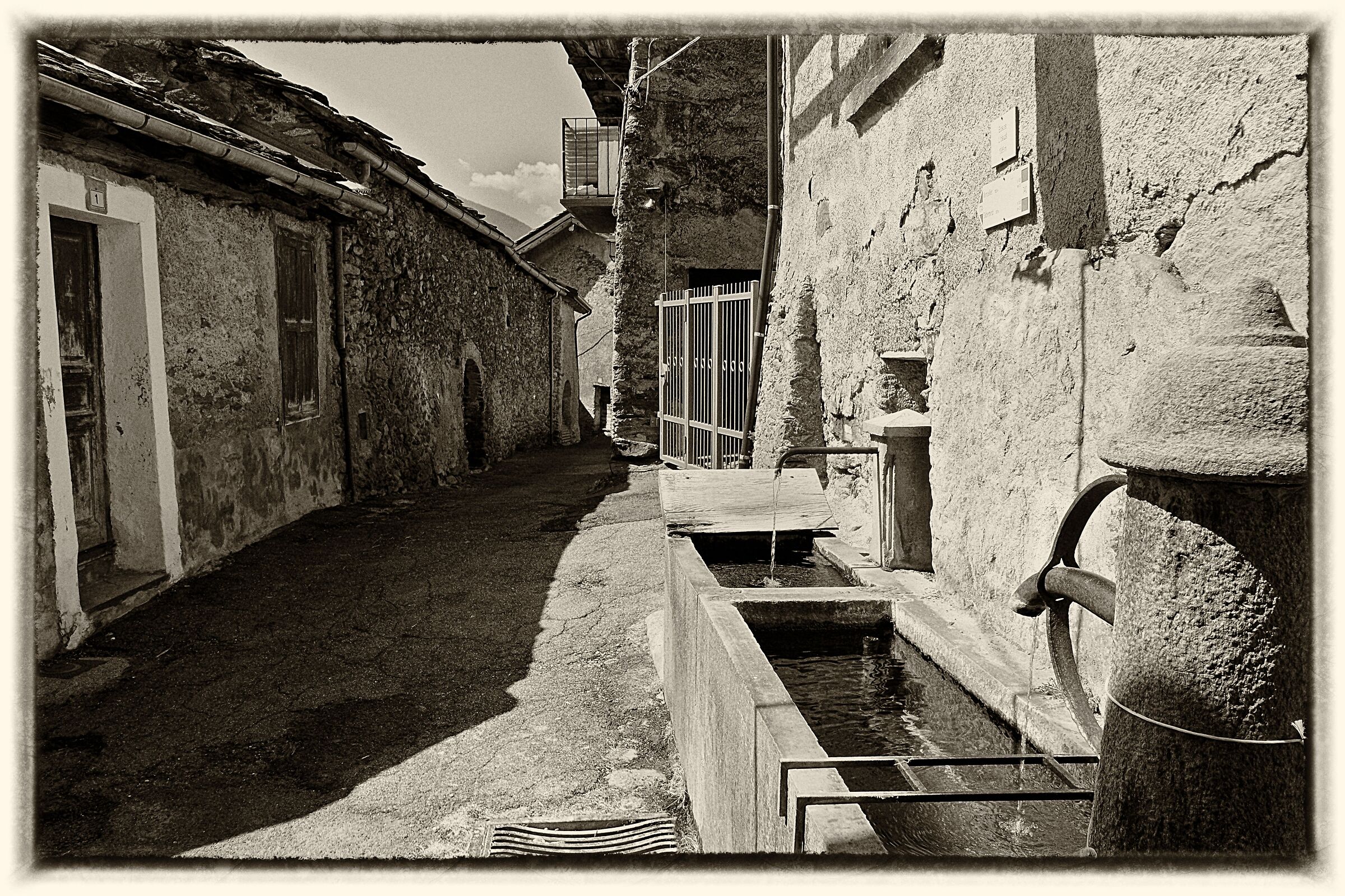 Eclause , la fontana