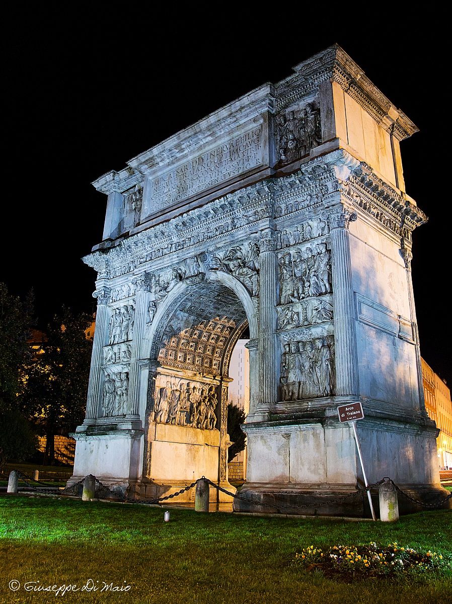 Arco Trajan (Benevento)