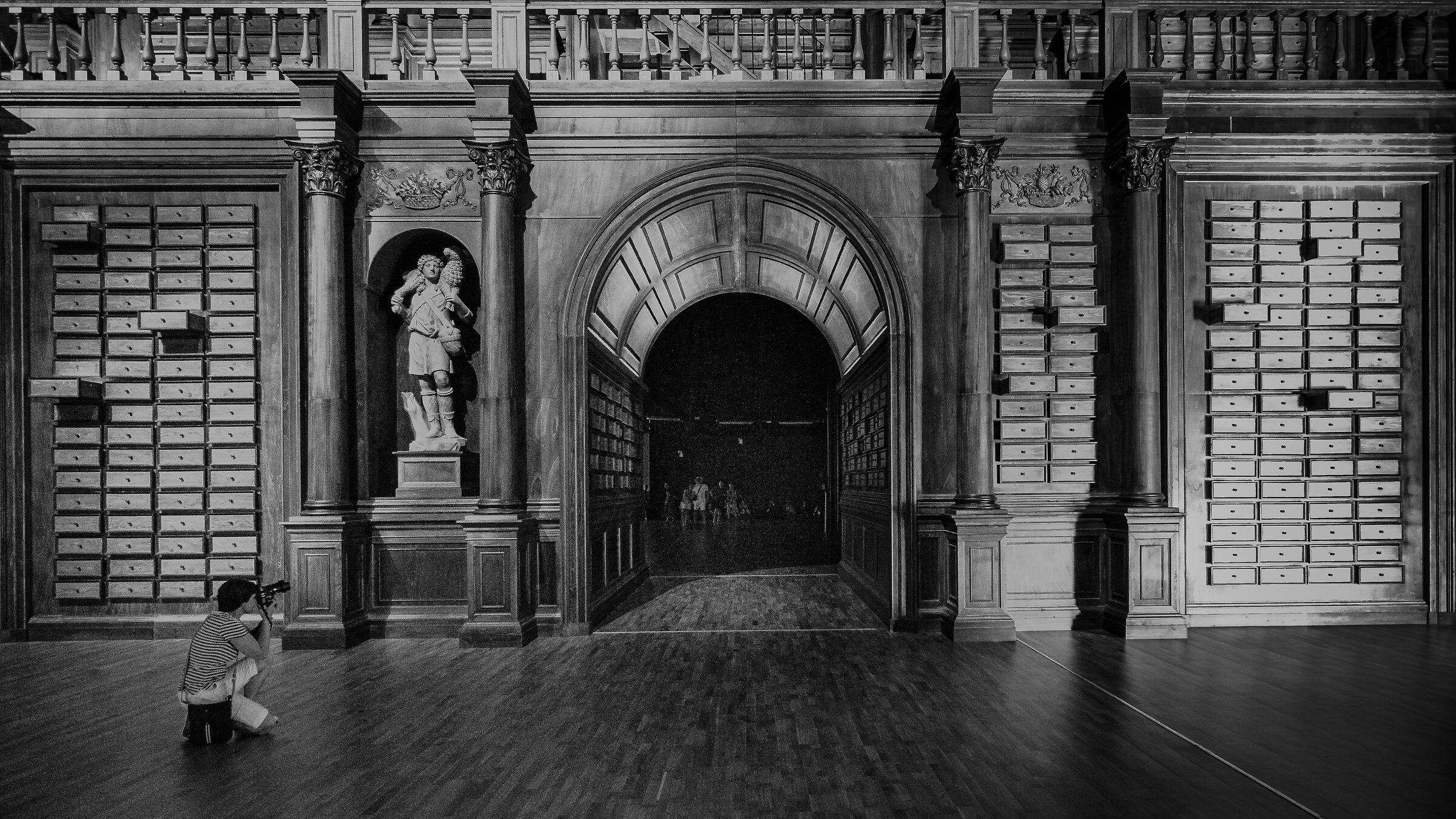 The wall of knowledge