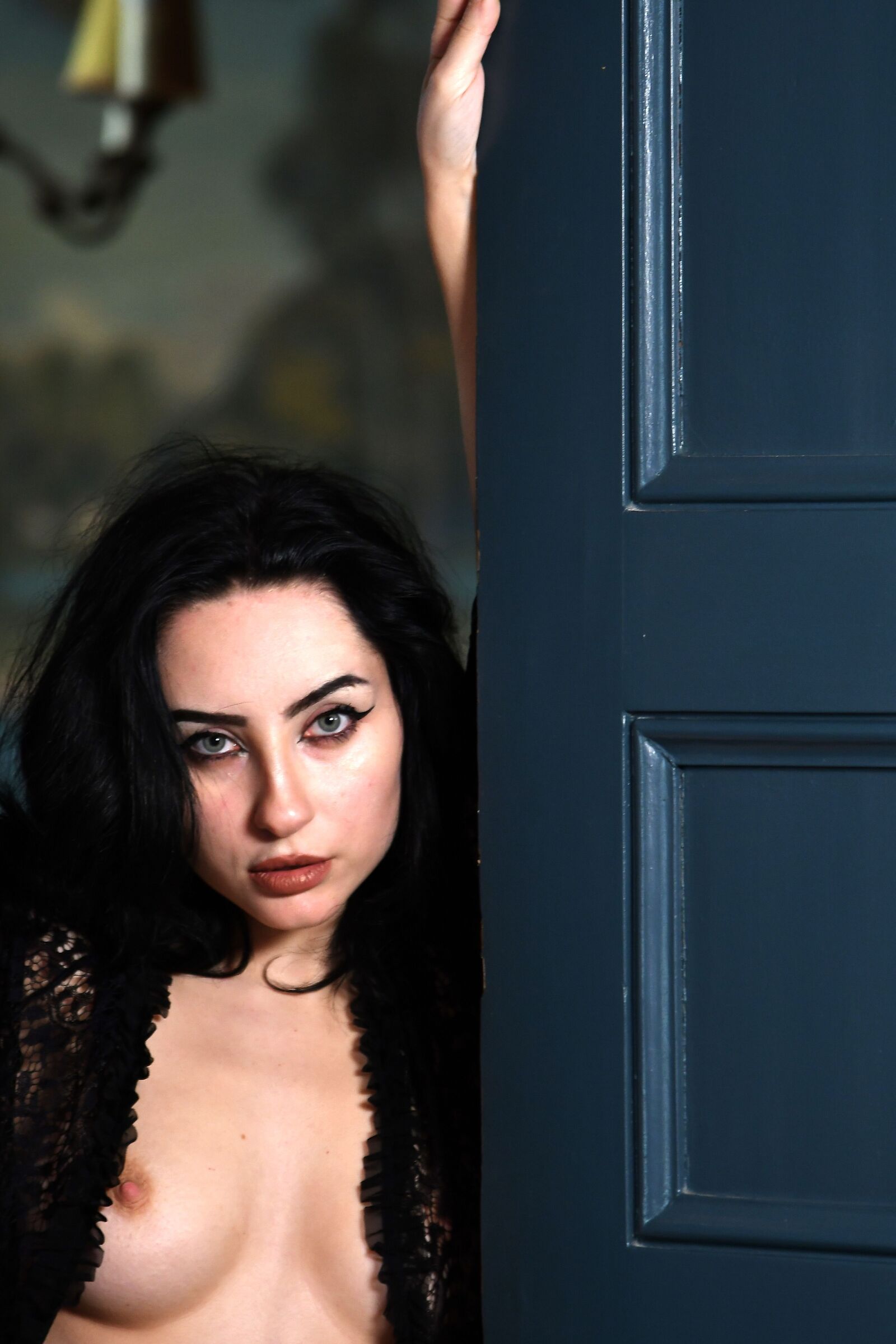 fifty Roxy, fifty door