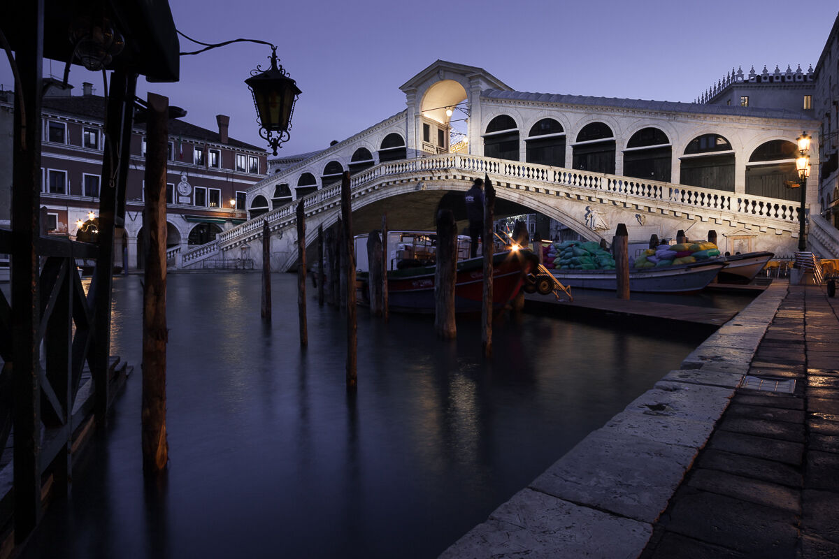 The first light of Rialto ...