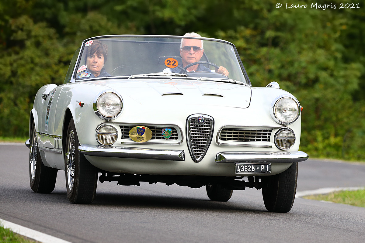 Alfa Romeo 2000 Spider Touring - 1961