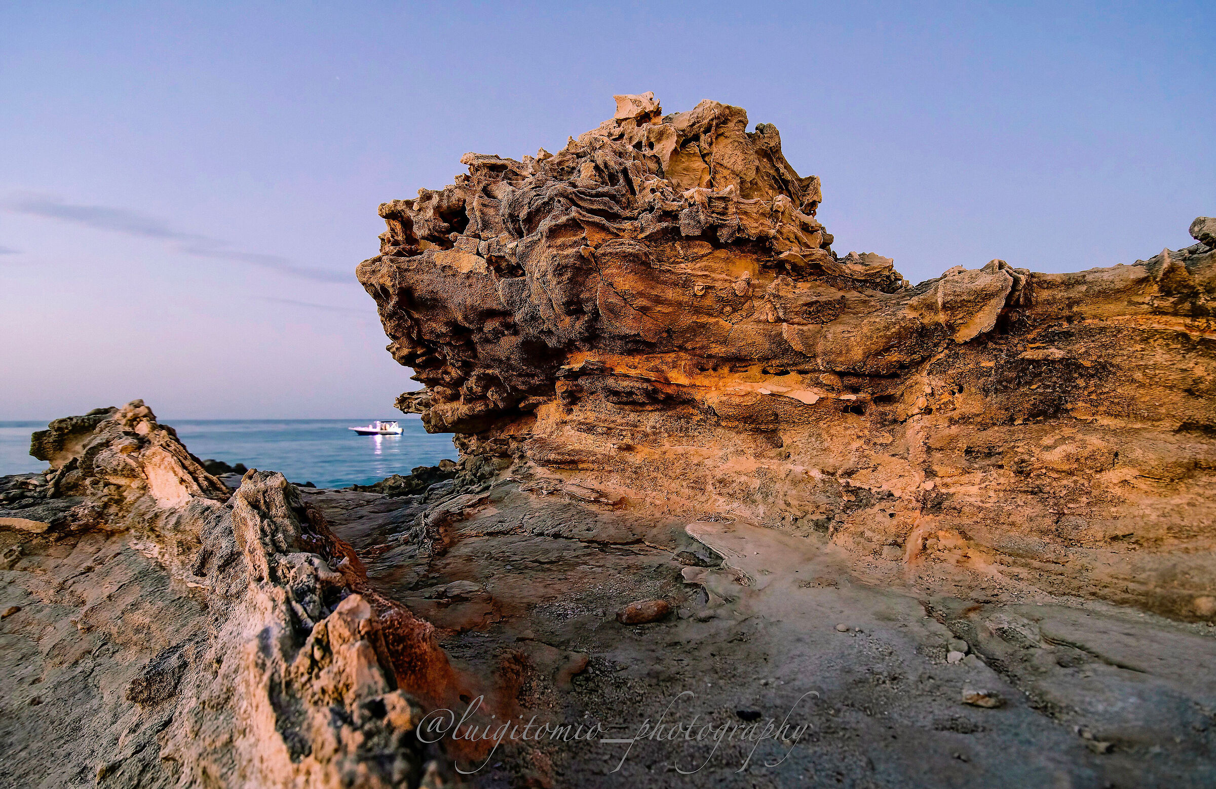 Si fa buio! Si va per mare.