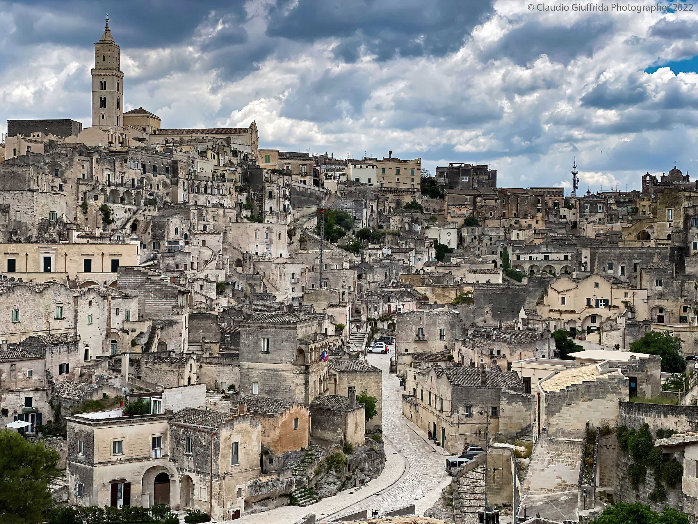 A road between the Sassi