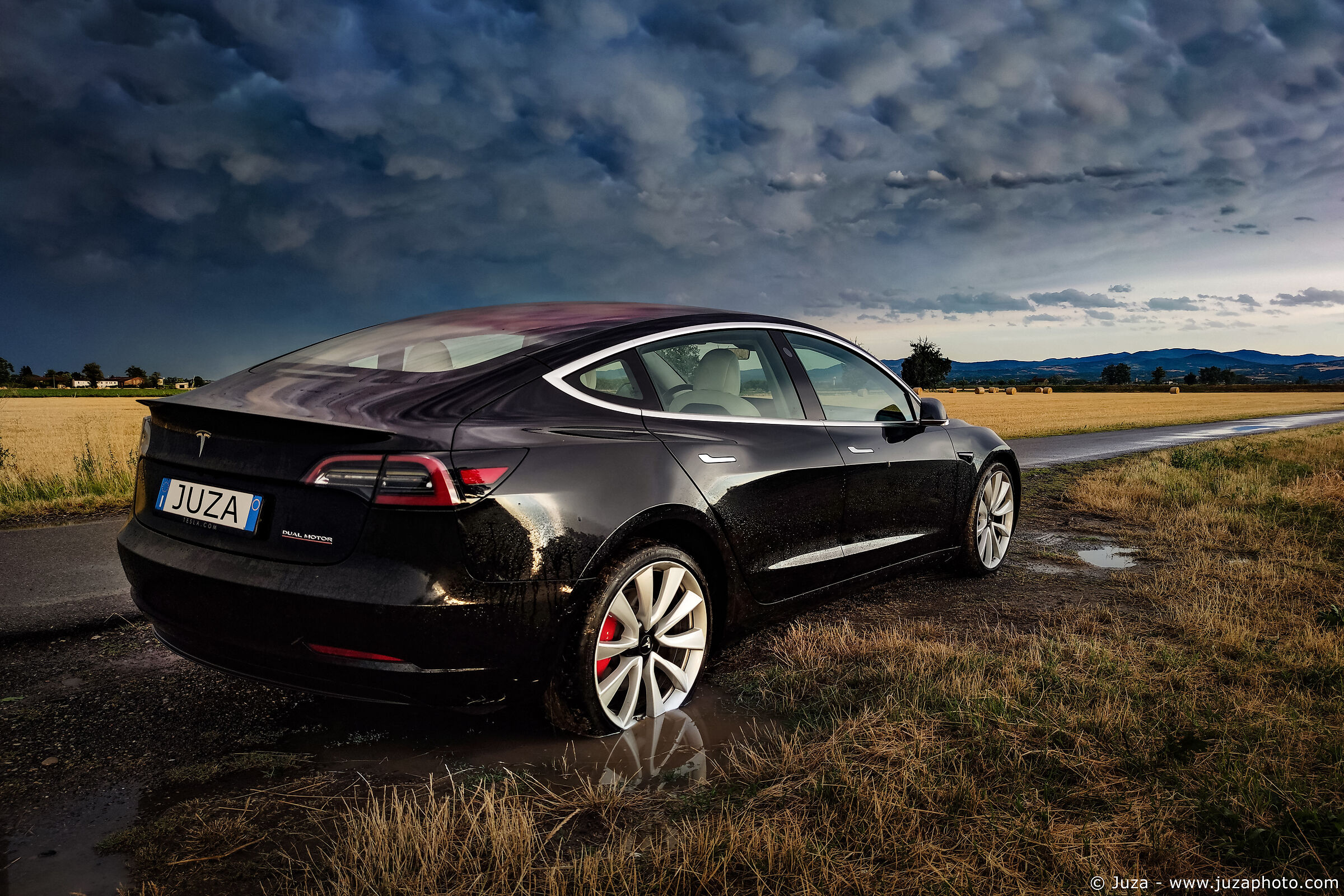 Storm chasing con la Tesla