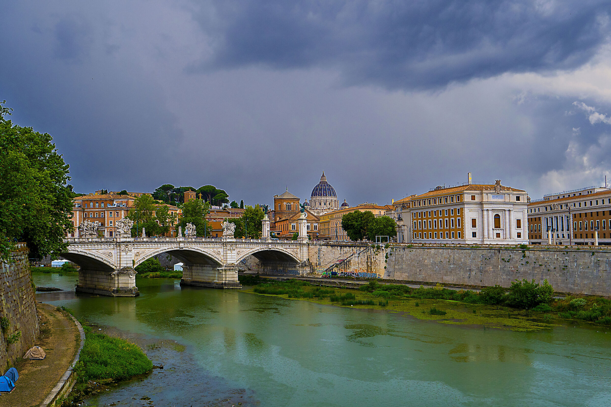 Temporale in arrivo sul Tevere