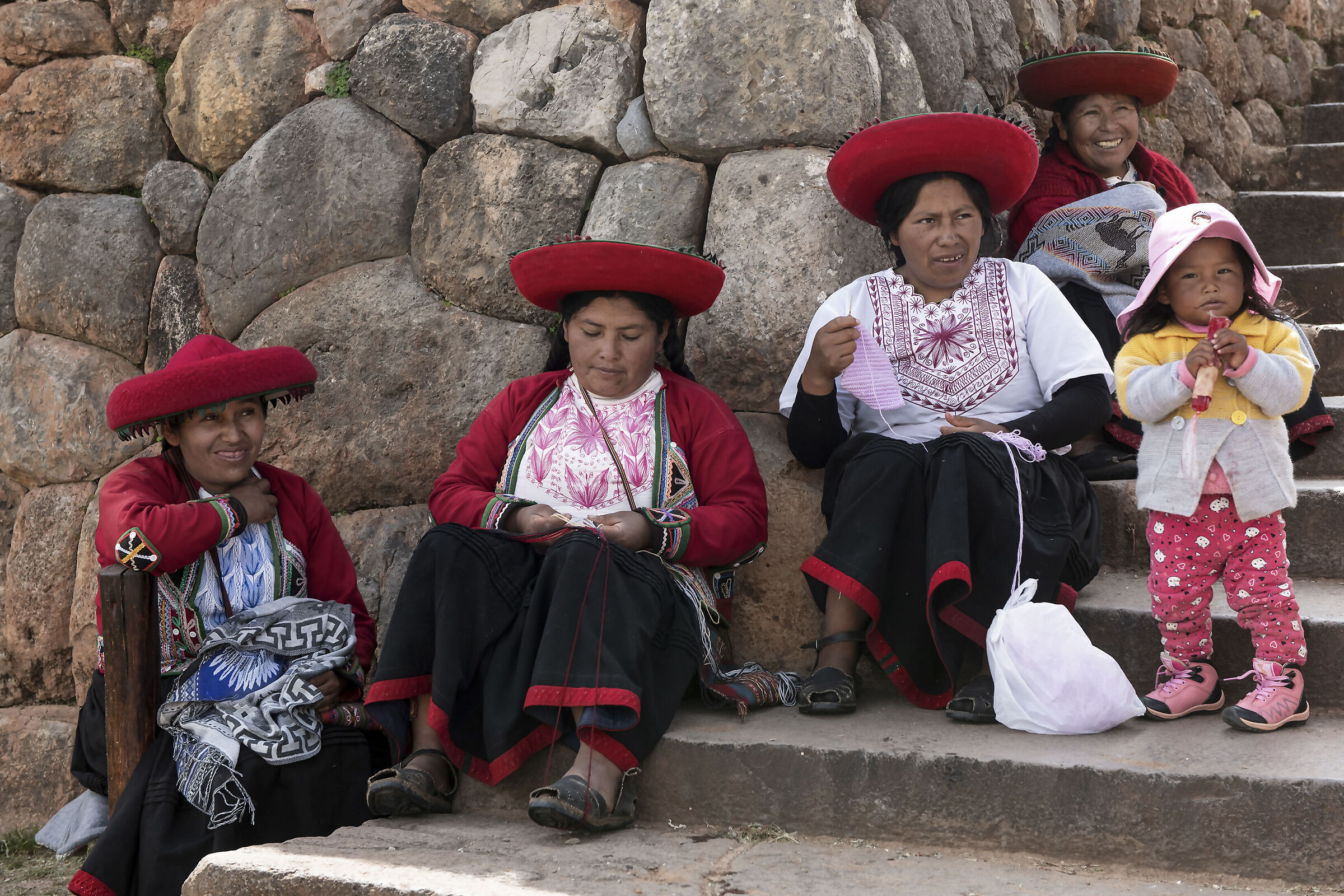Chinchero spinners
