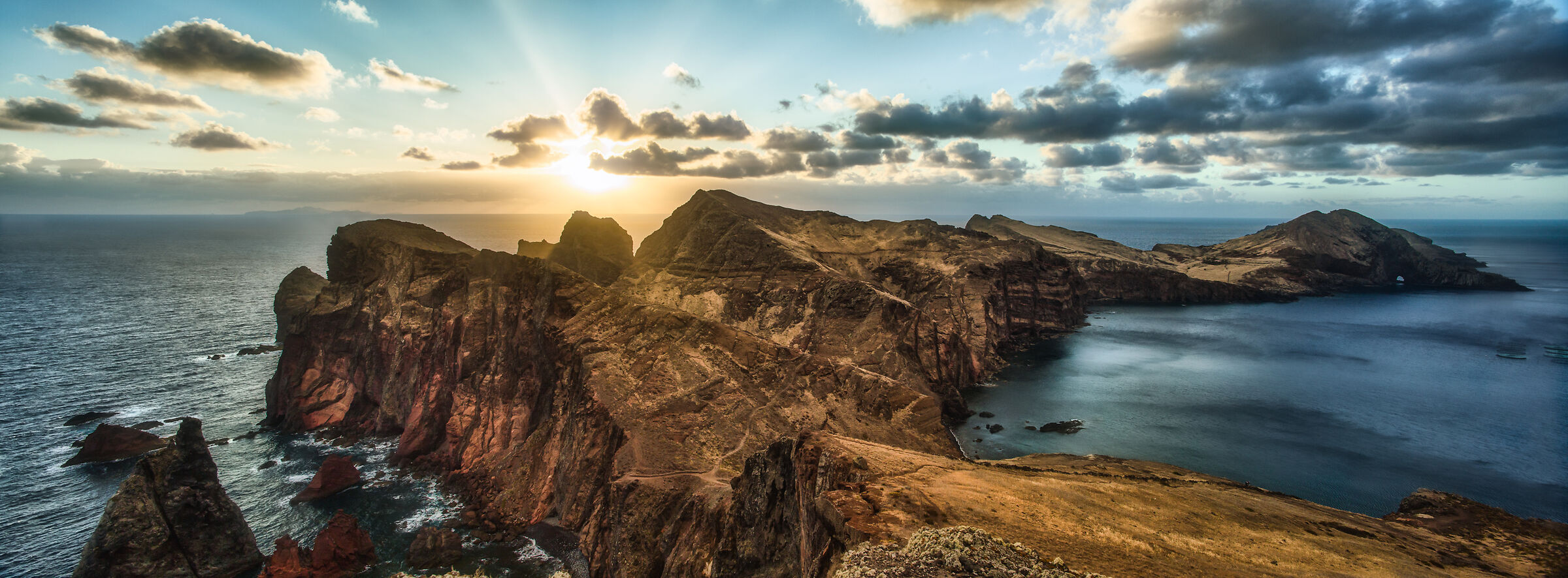 San Lorenzo lights up